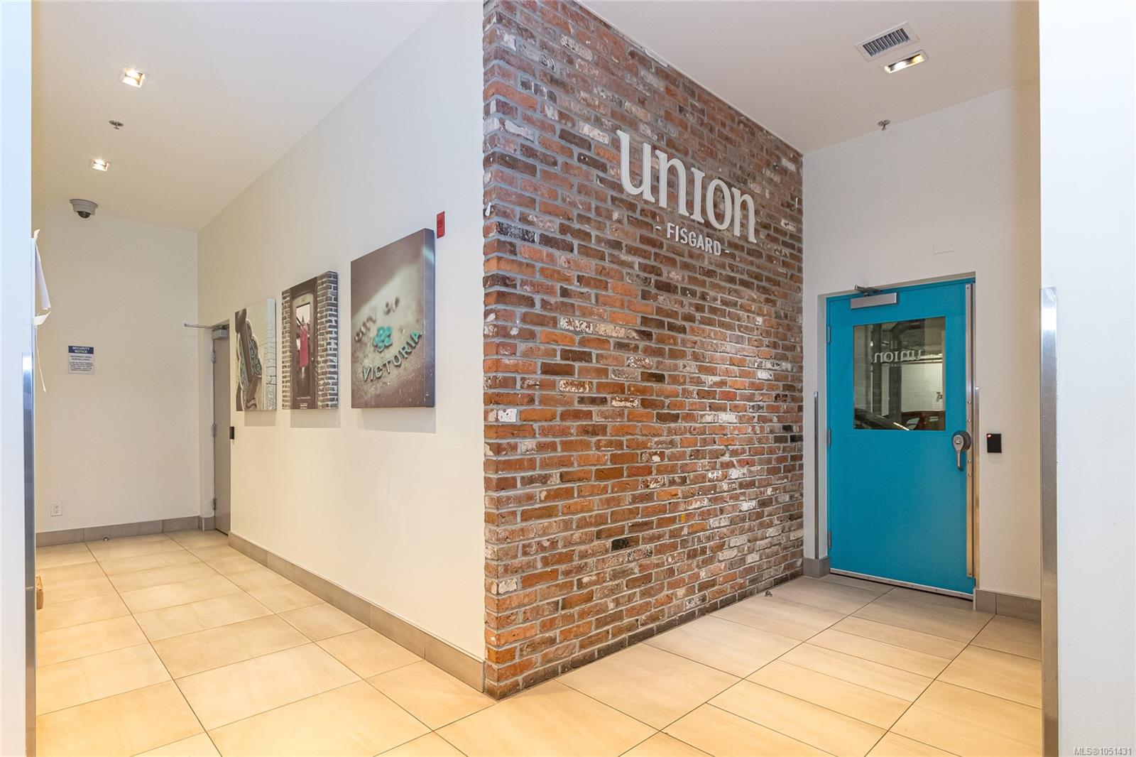 501-517 Fisgard St — listing photo 5 of 25