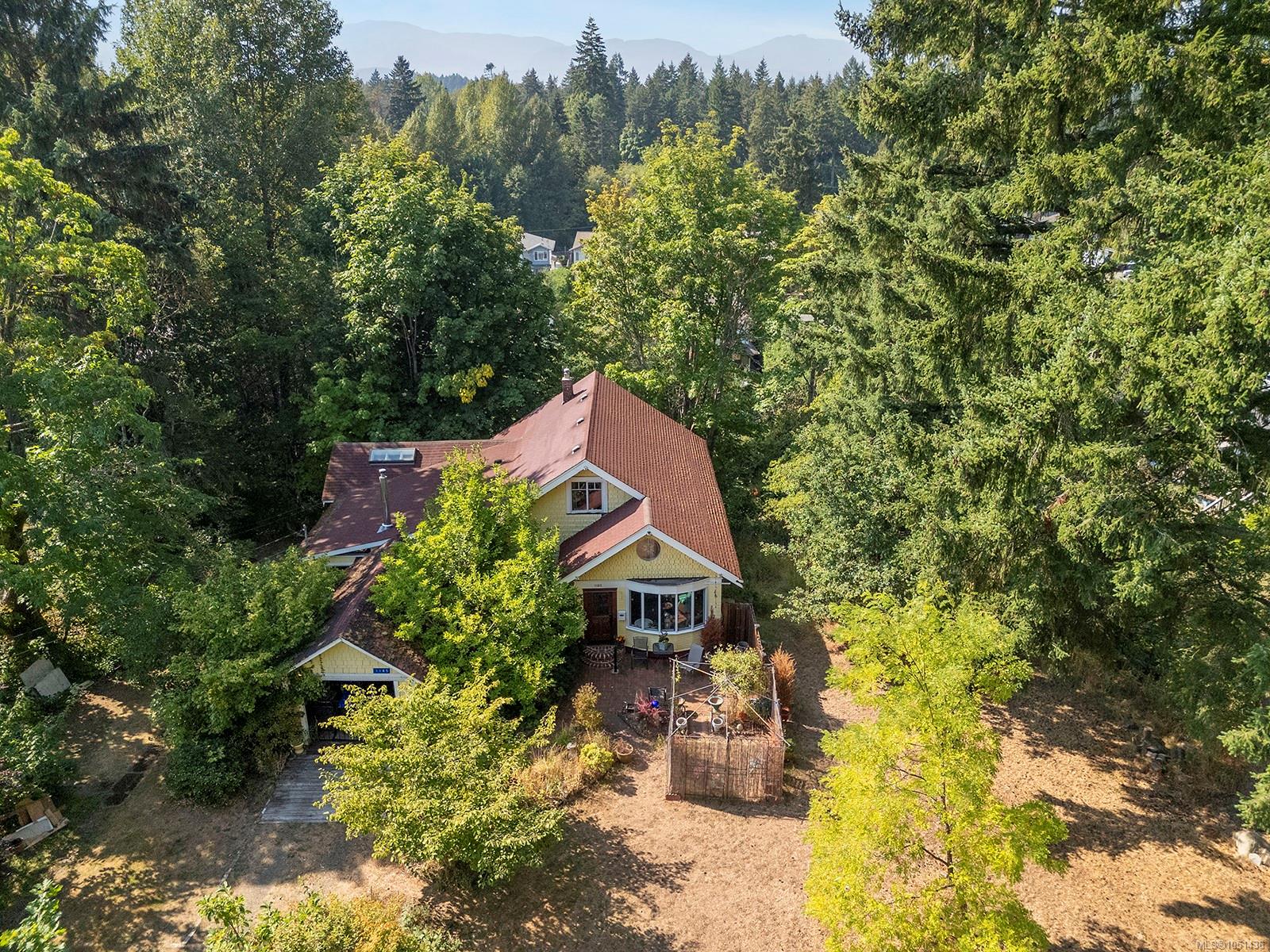1185 5th St — listing photo 5 of 35