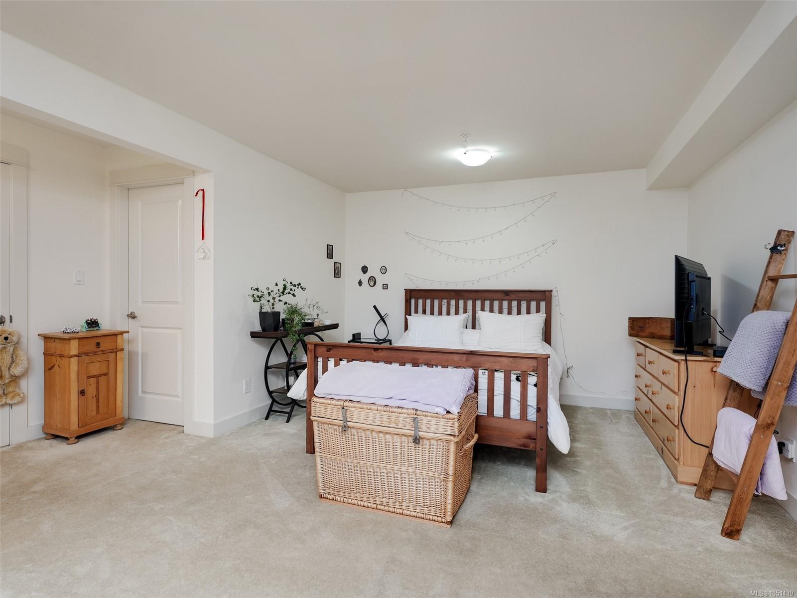 210-1315 Esquimalt Rd — listing photo 11 of 28