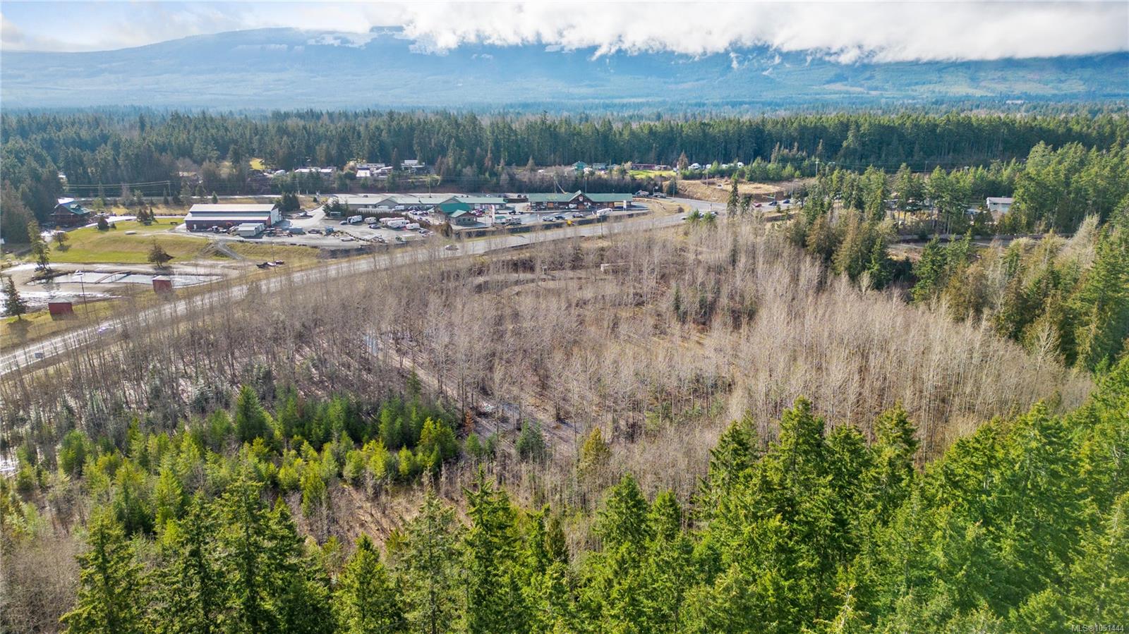 2745 Shaver Rd photo 2