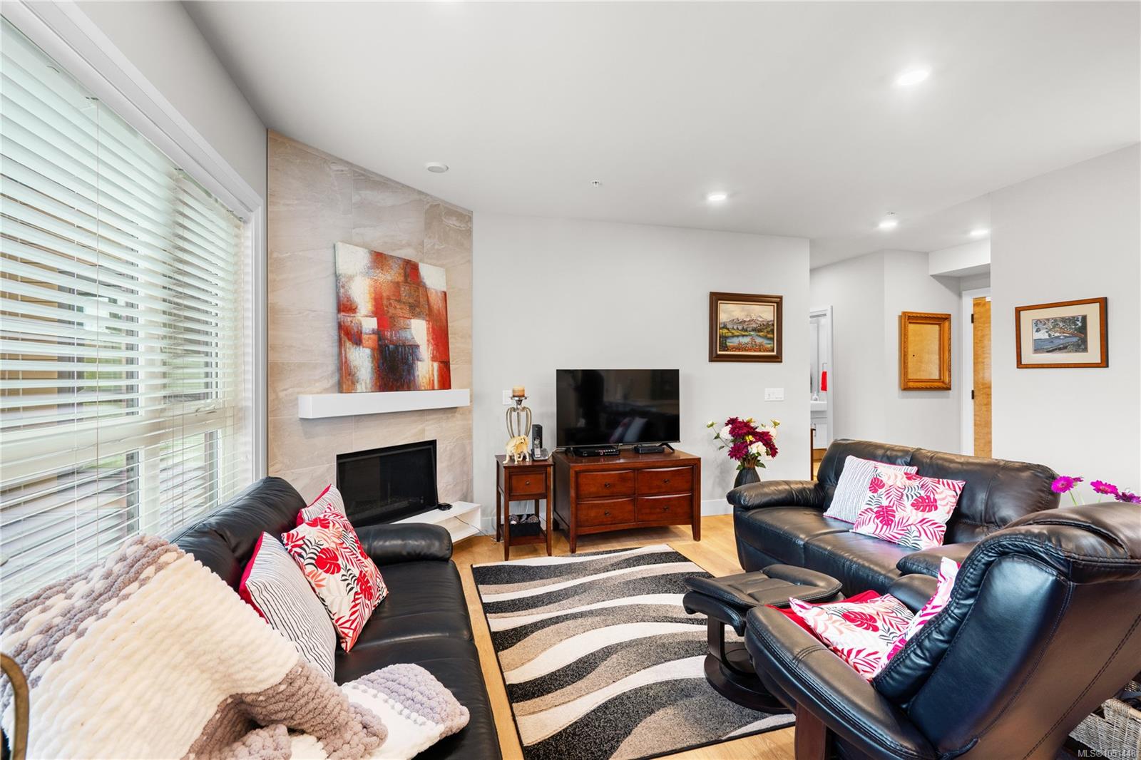 205-741 Travino Lane — listing photo 6 of 76