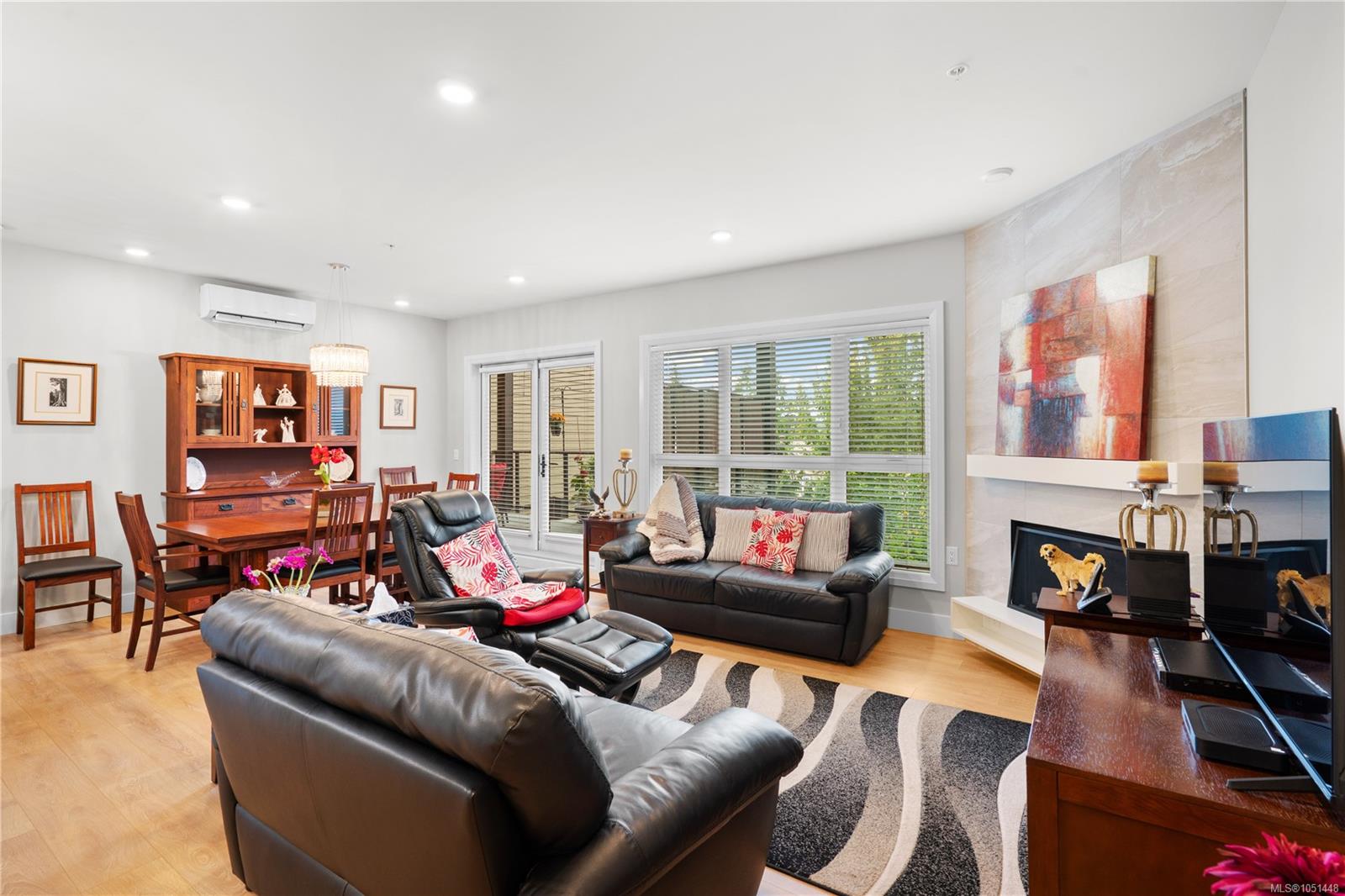 205-741 Travino Lane — listing photo 8 of 76