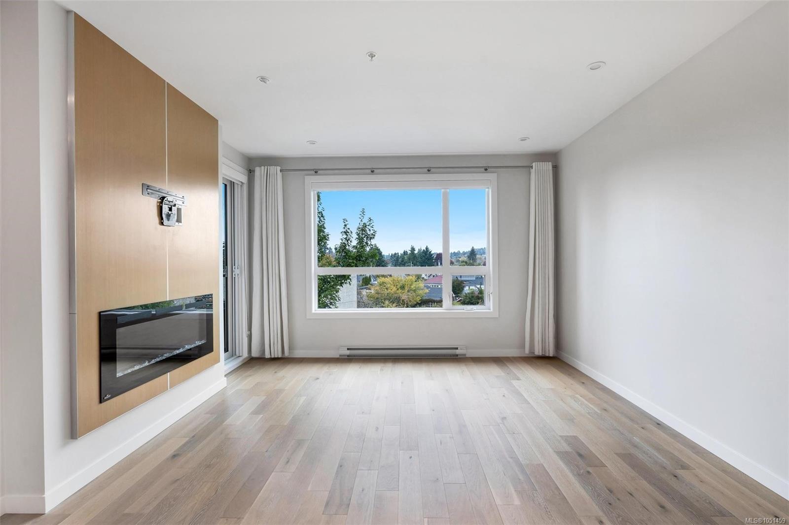 409-2285 Bowker Ave — listing photo 9 of 25