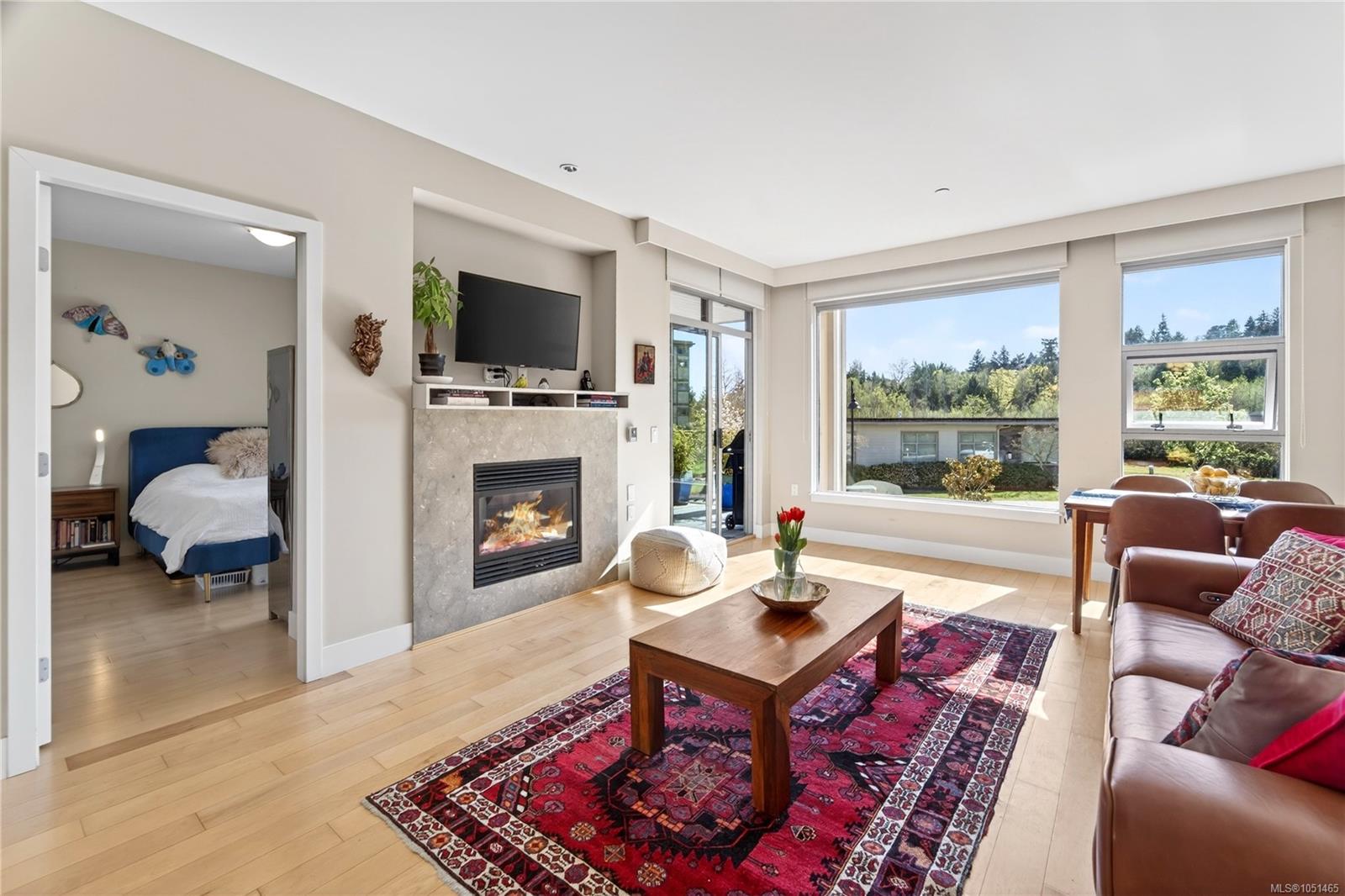 204-3223 Selleck Way — listing photo 8 of 28