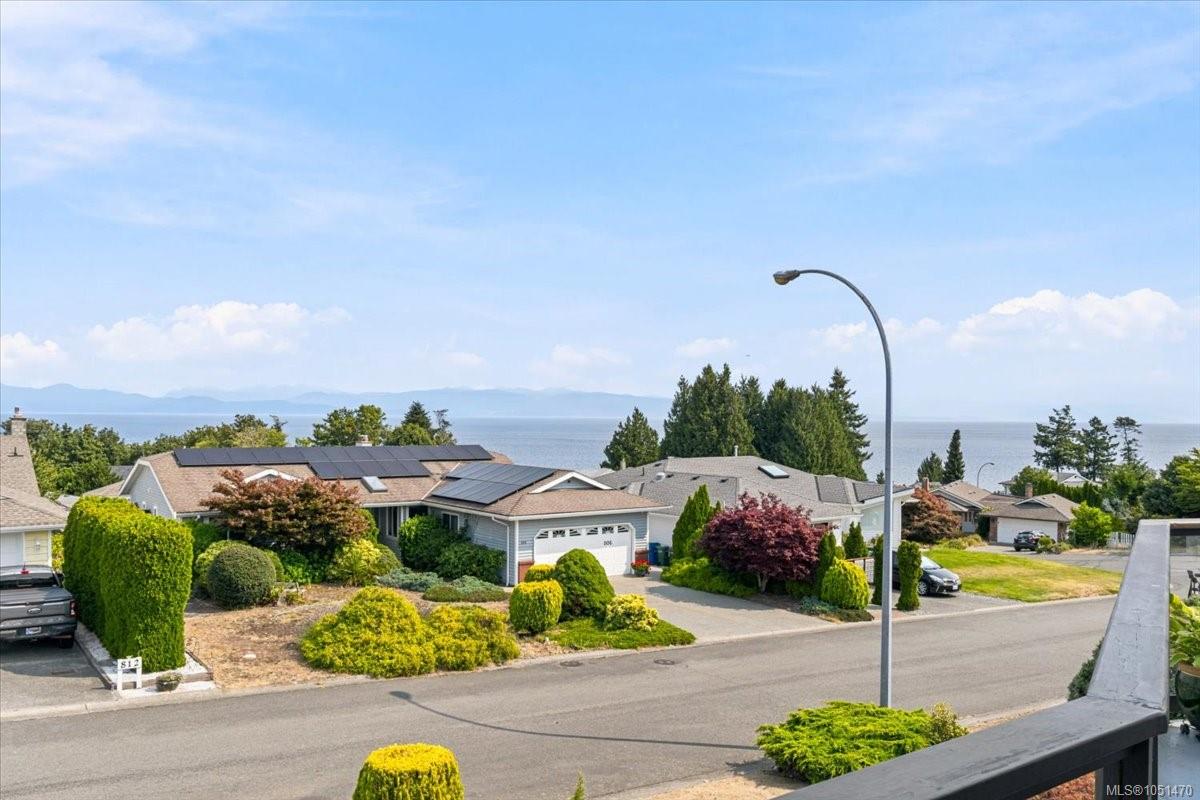 813 Athena Pl — listing photo 4 of 51