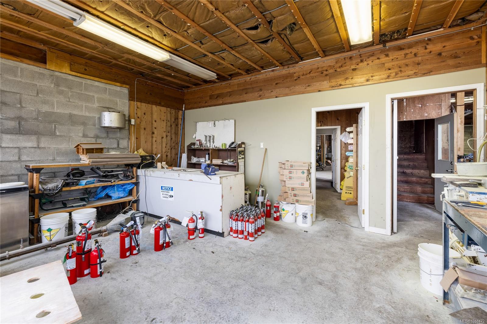 4504 Glenwood Dr — listing photo 9 of 17