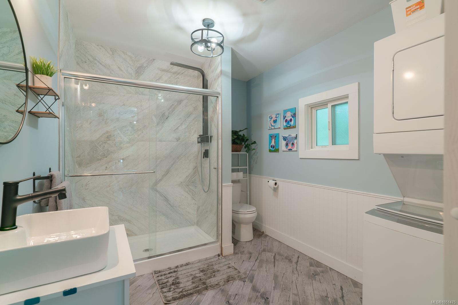 14-4837 Roger St — listing photo 10 of 18
