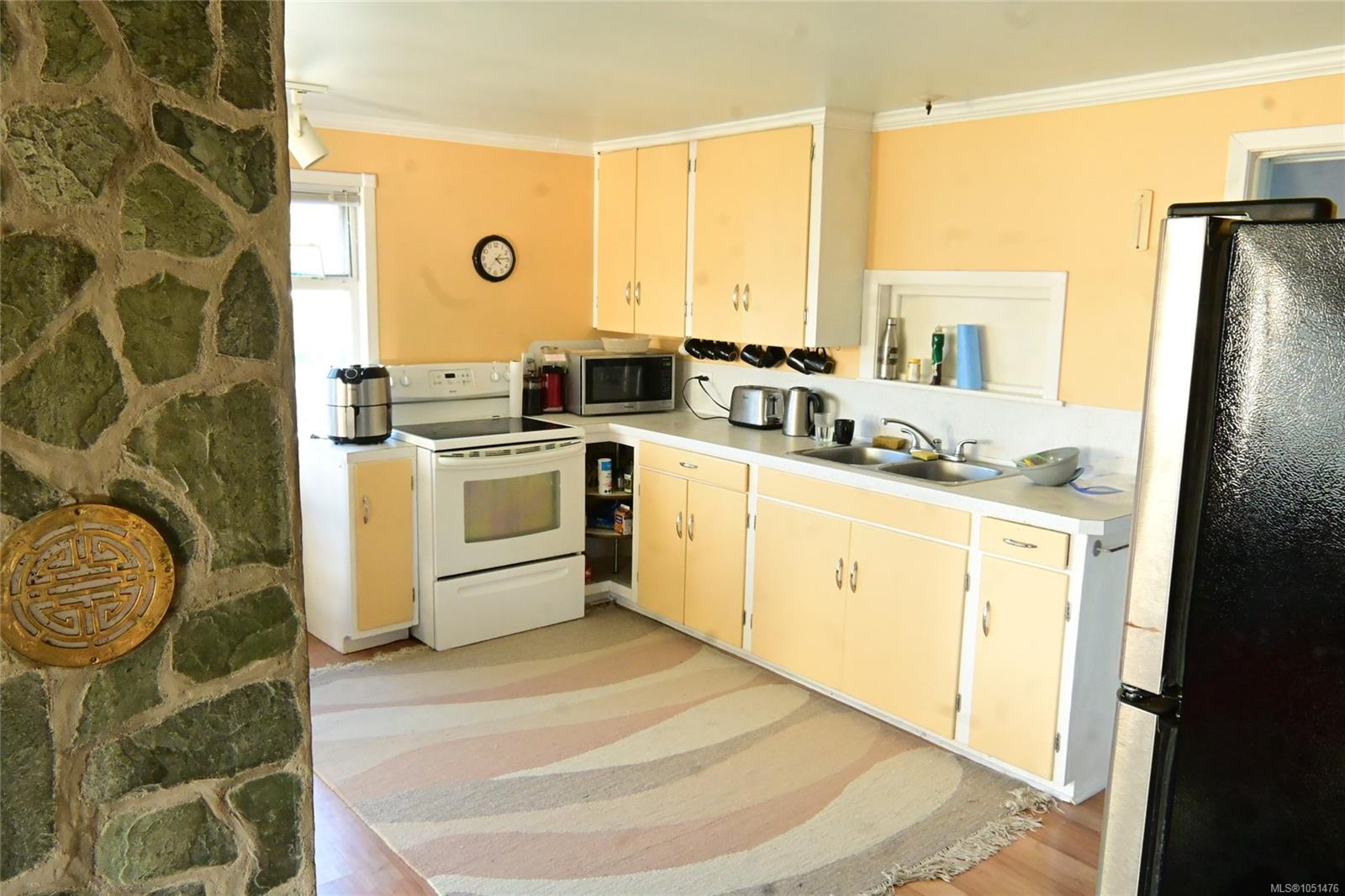 16985 Clo-oose Pl — listing photo 13 of 27