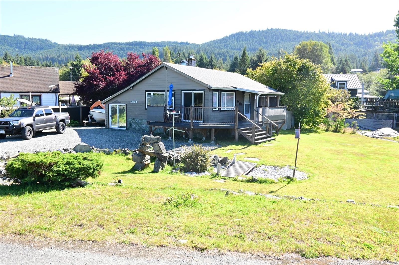 16985 Clo-oose Pl — listing photo 8 of 27