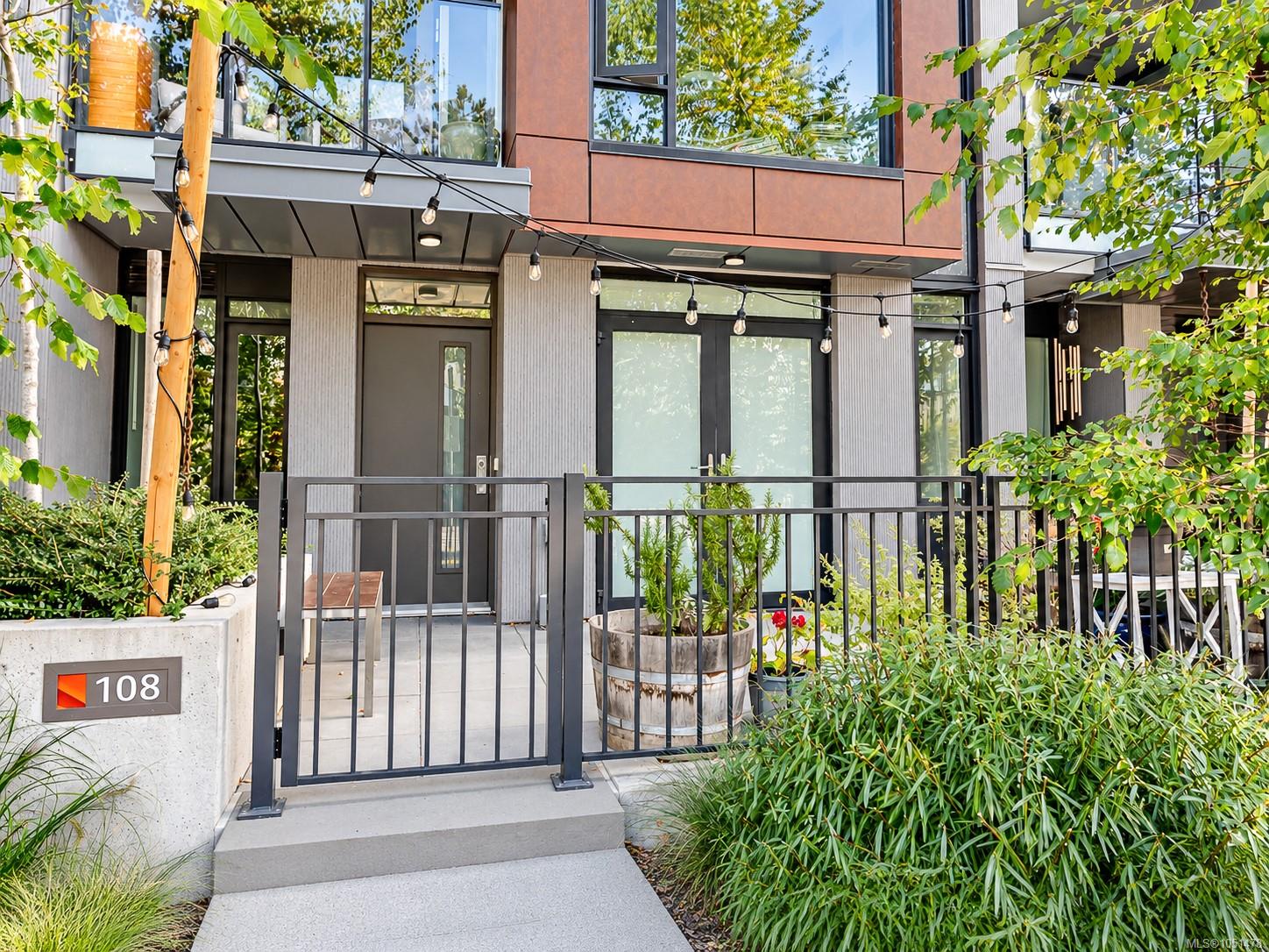 108-369 Tyee Rd, Victoria