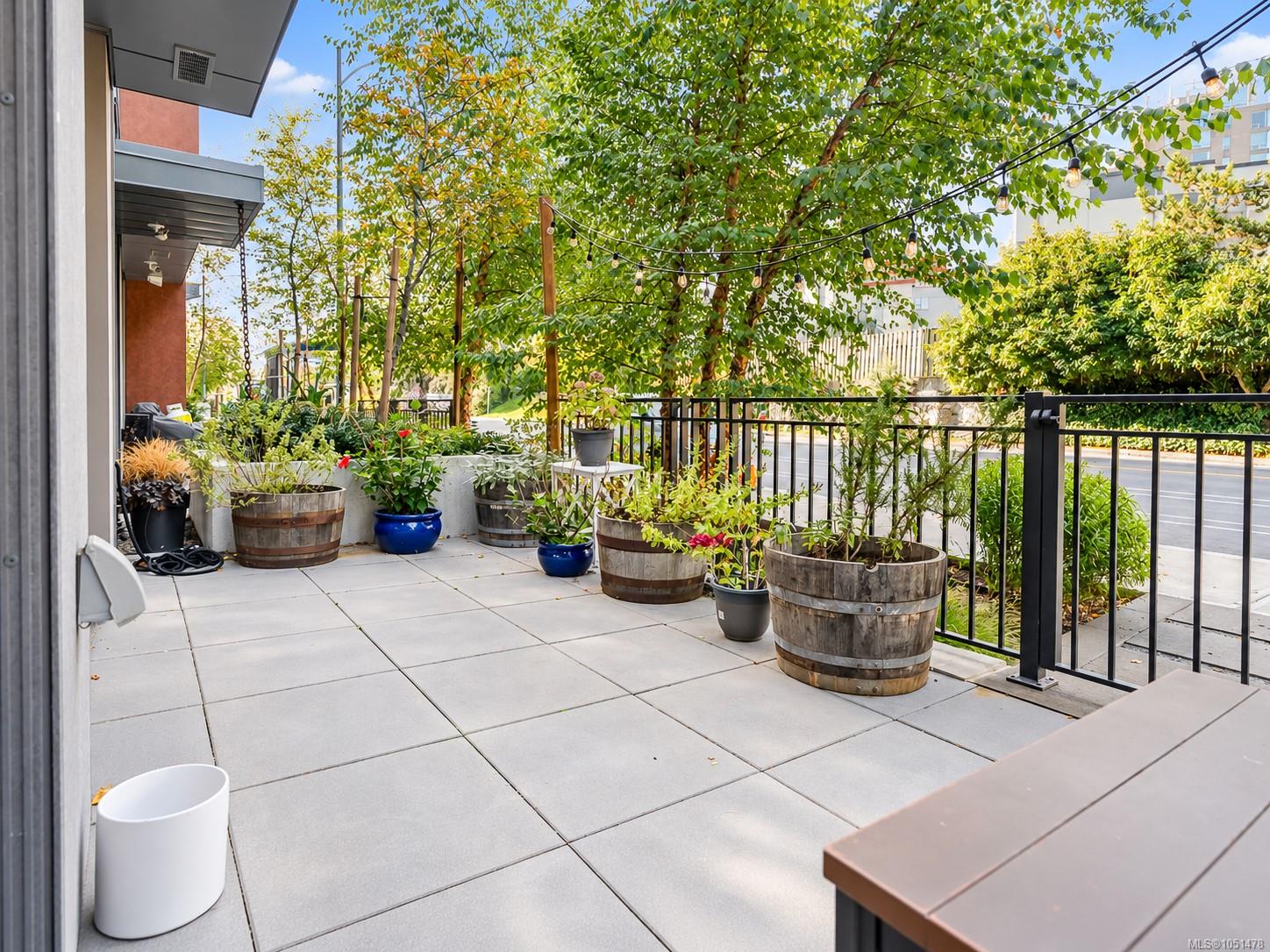 108-369 Tyee Rd — listing photo 13 of 54