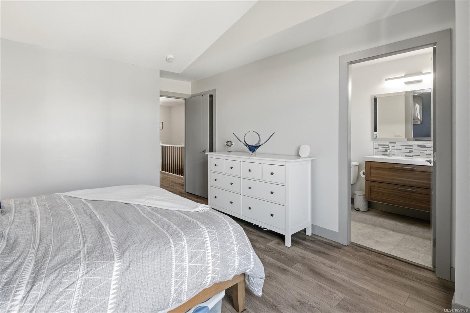 103-687 Strandlund Ave — listing photo 12 of 25
