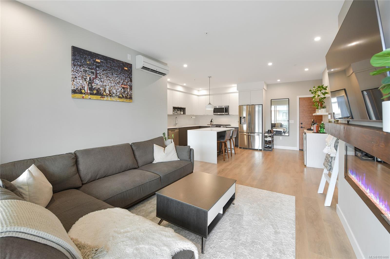 404-967 Whirlaway Cres — listing photo 13 of 27