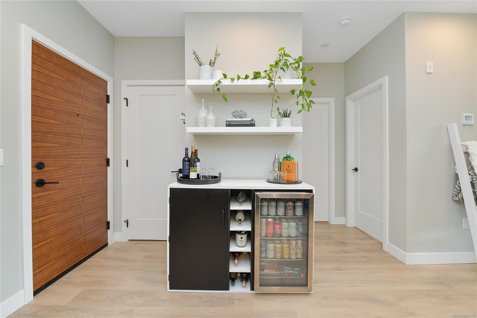 404-967 Whirlaway Cres — listing photo 9 of 27