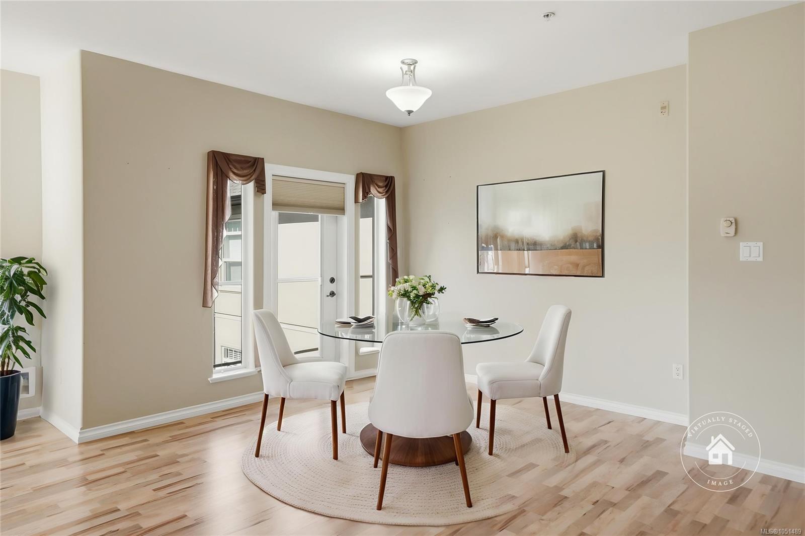 211-399 Wembley Rd — listing photo 6 of 34