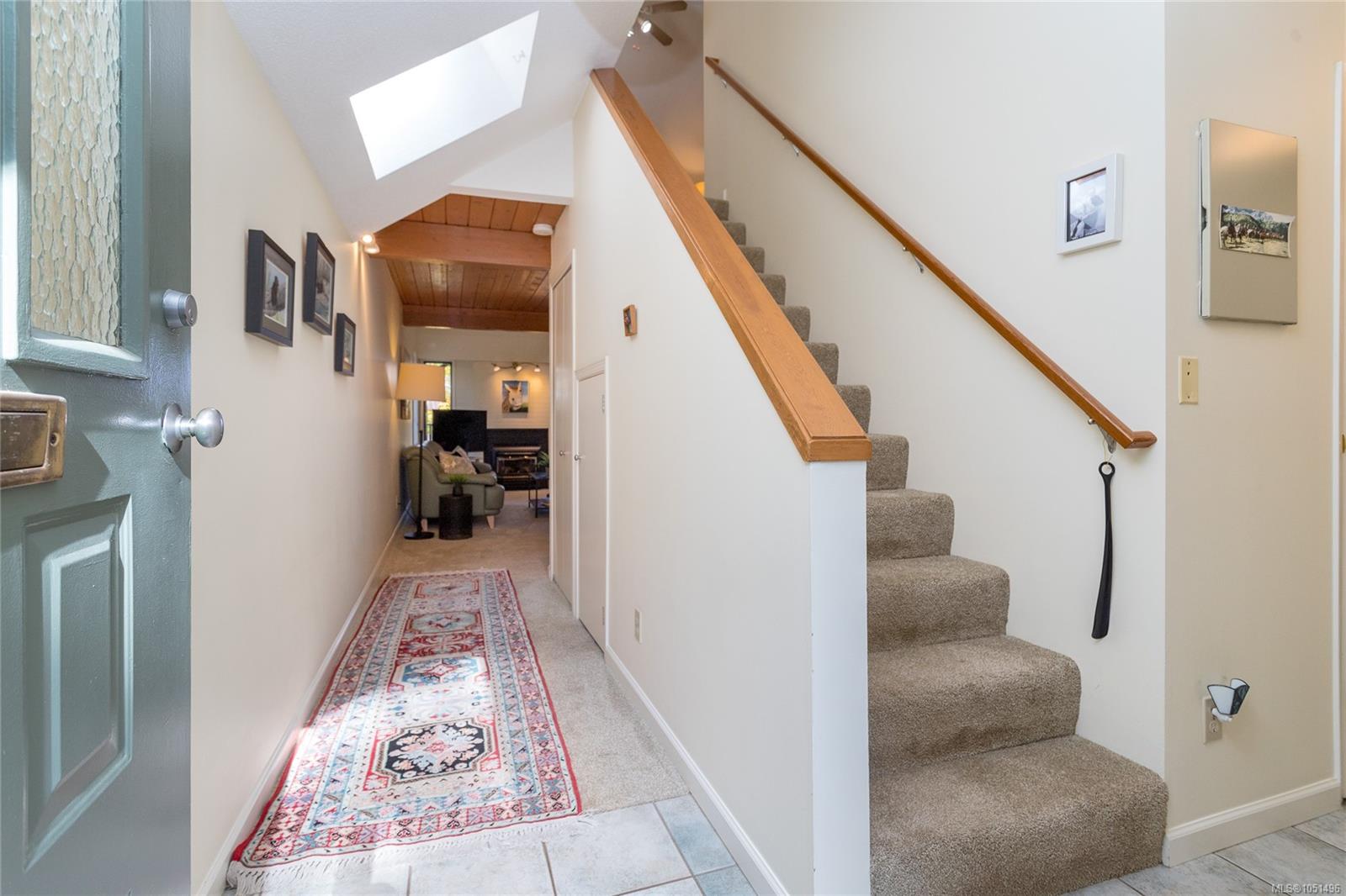 401-2341 Harbour Rd — listing photo 4 of 32