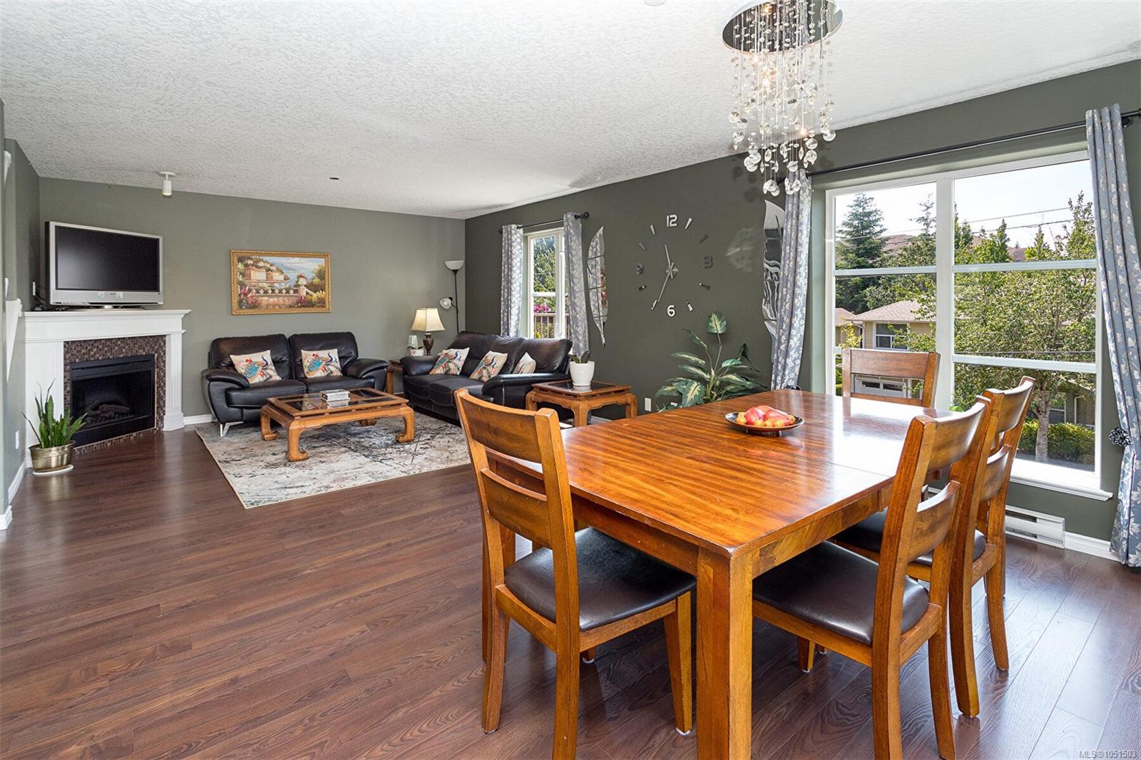 305-908 Brock Ave — listing photo 14 of 45