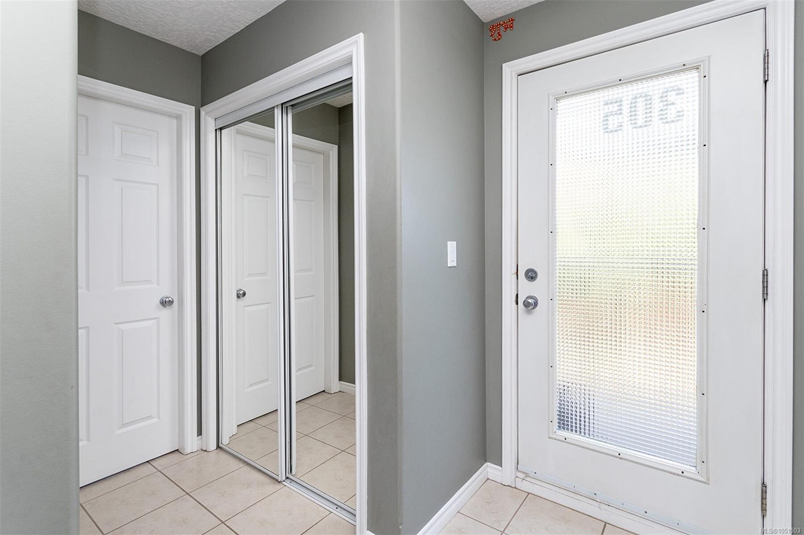 305-908 Brock Ave — listing photo 6 of 45