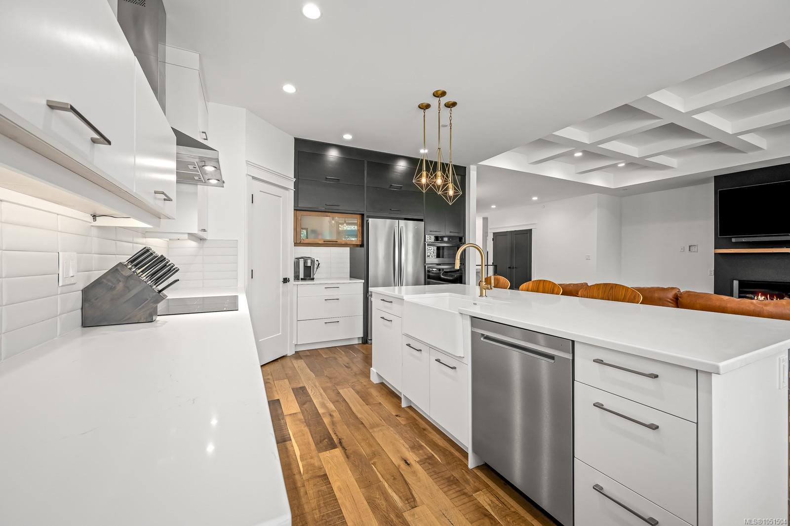 1586 Crown Isle Blvd — listing photo 14 of 49