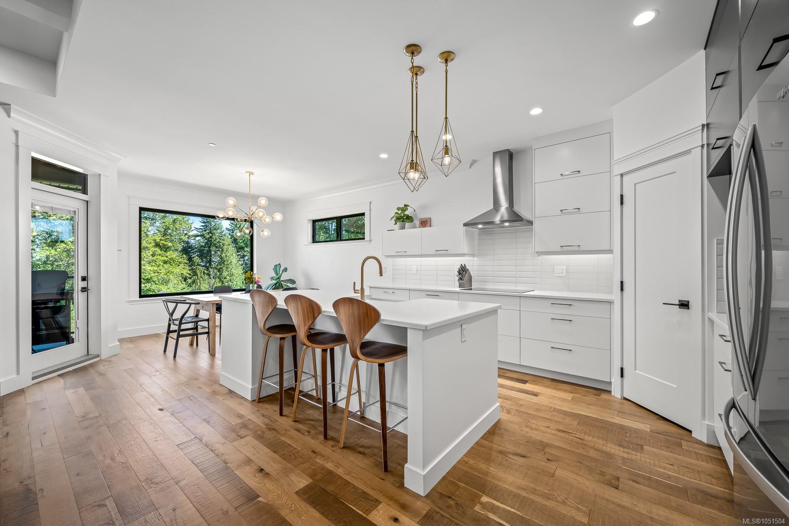 1586 Crown Isle Blvd — listing photo 5 of 49