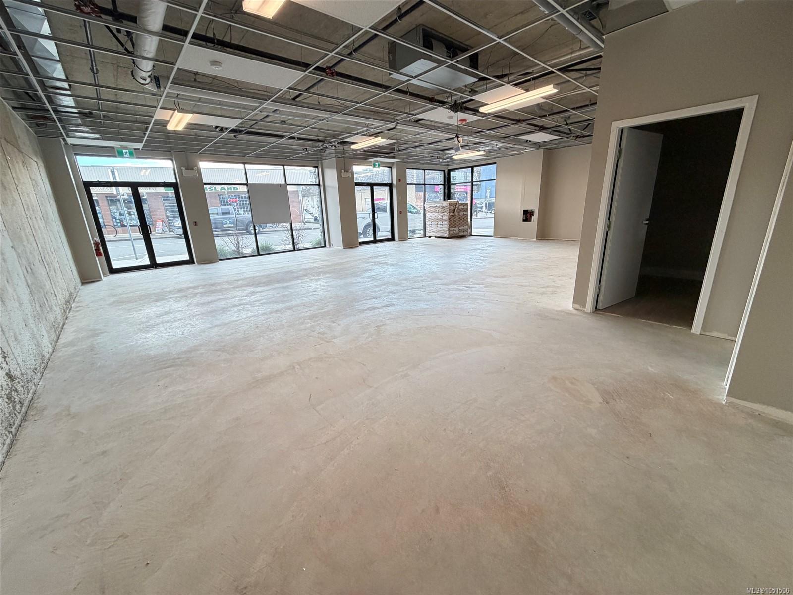 101-113 Hirst Ave — listing photo 4 of 13