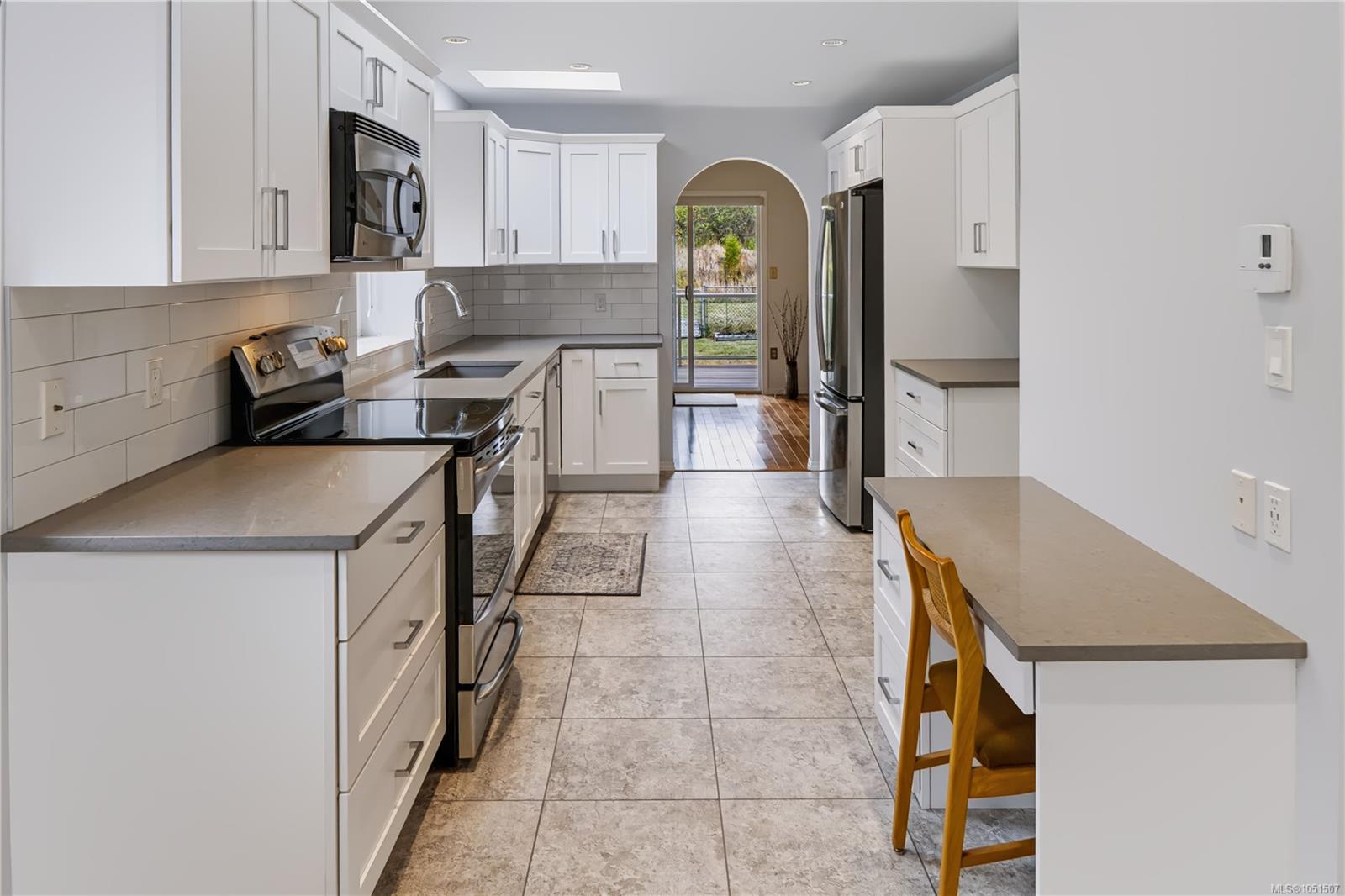 1309 Layritz Pl — listing photo 14 of 59