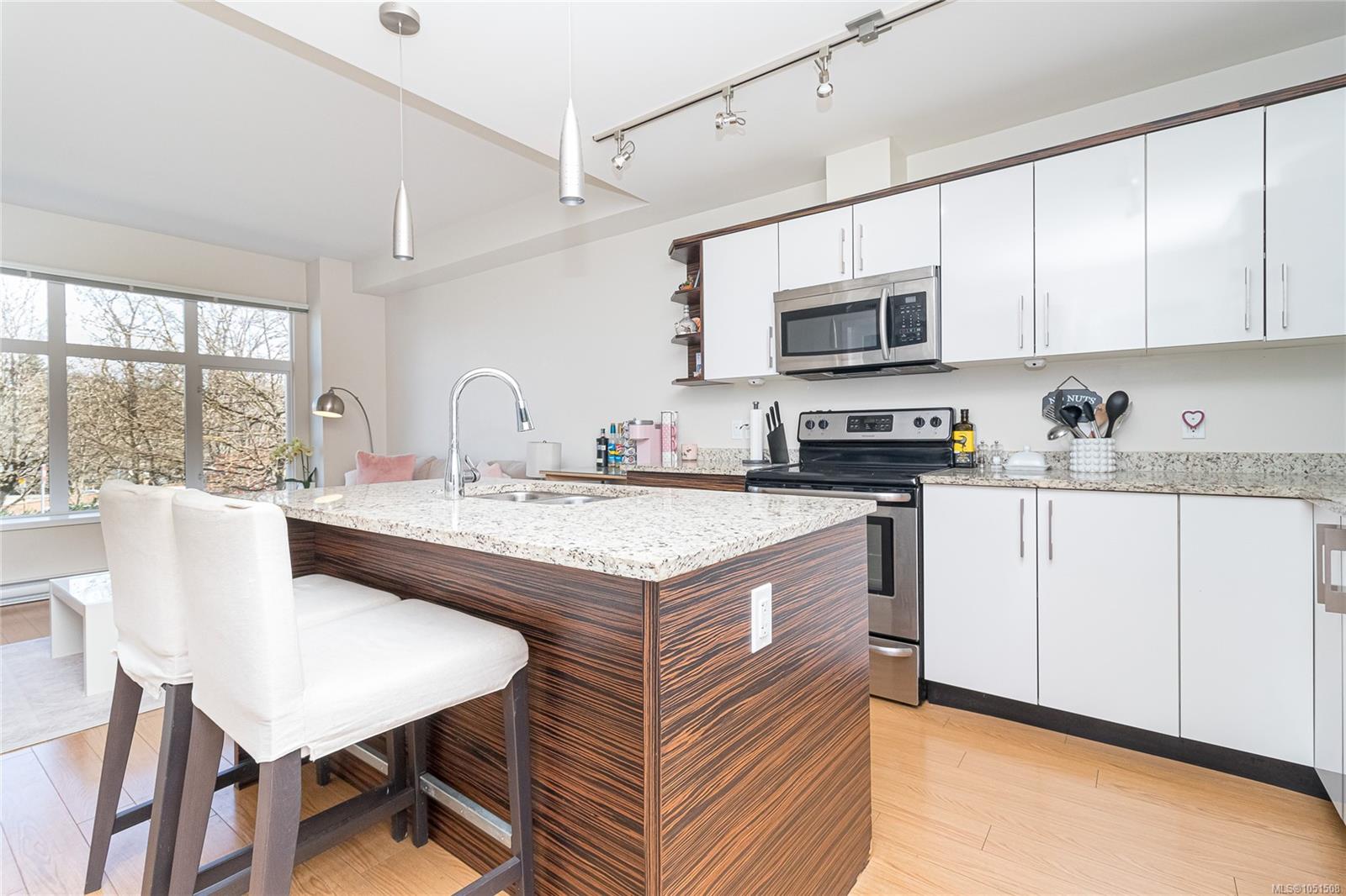 201-4030 Borden St — listing photo 11 of 26