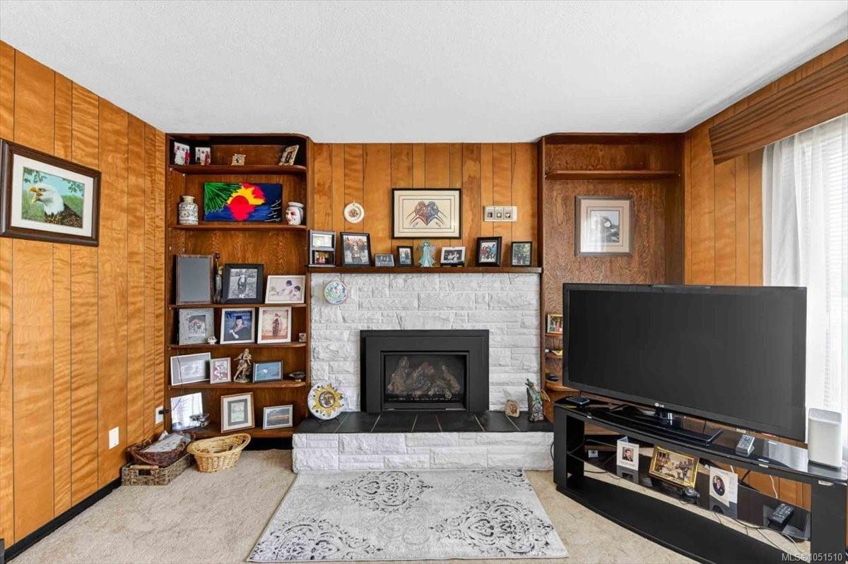 3962 Bruce St — listing photo 8 of 63