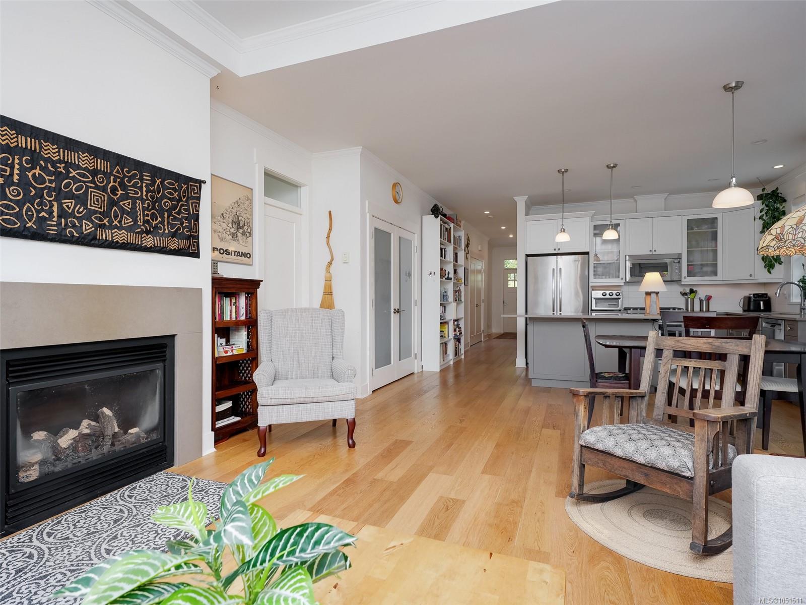 A-7045 Wallace Dr — listing photo 7 of 35