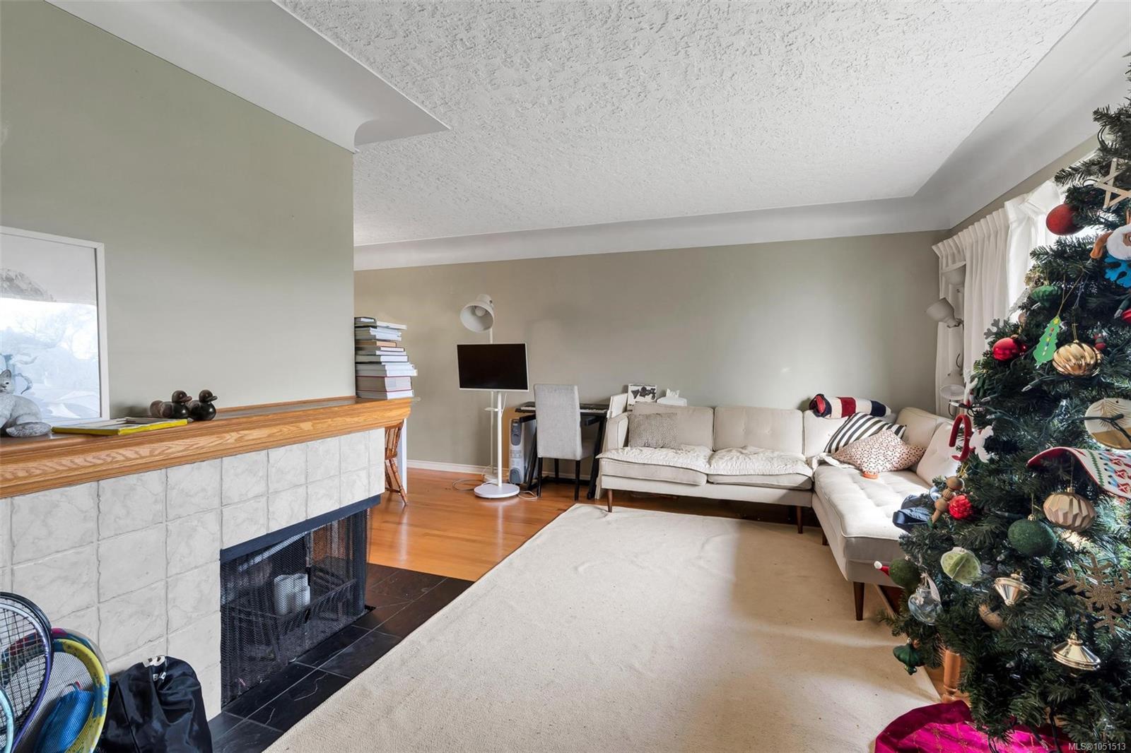 3410 Browning St — listing photo 4 of 26