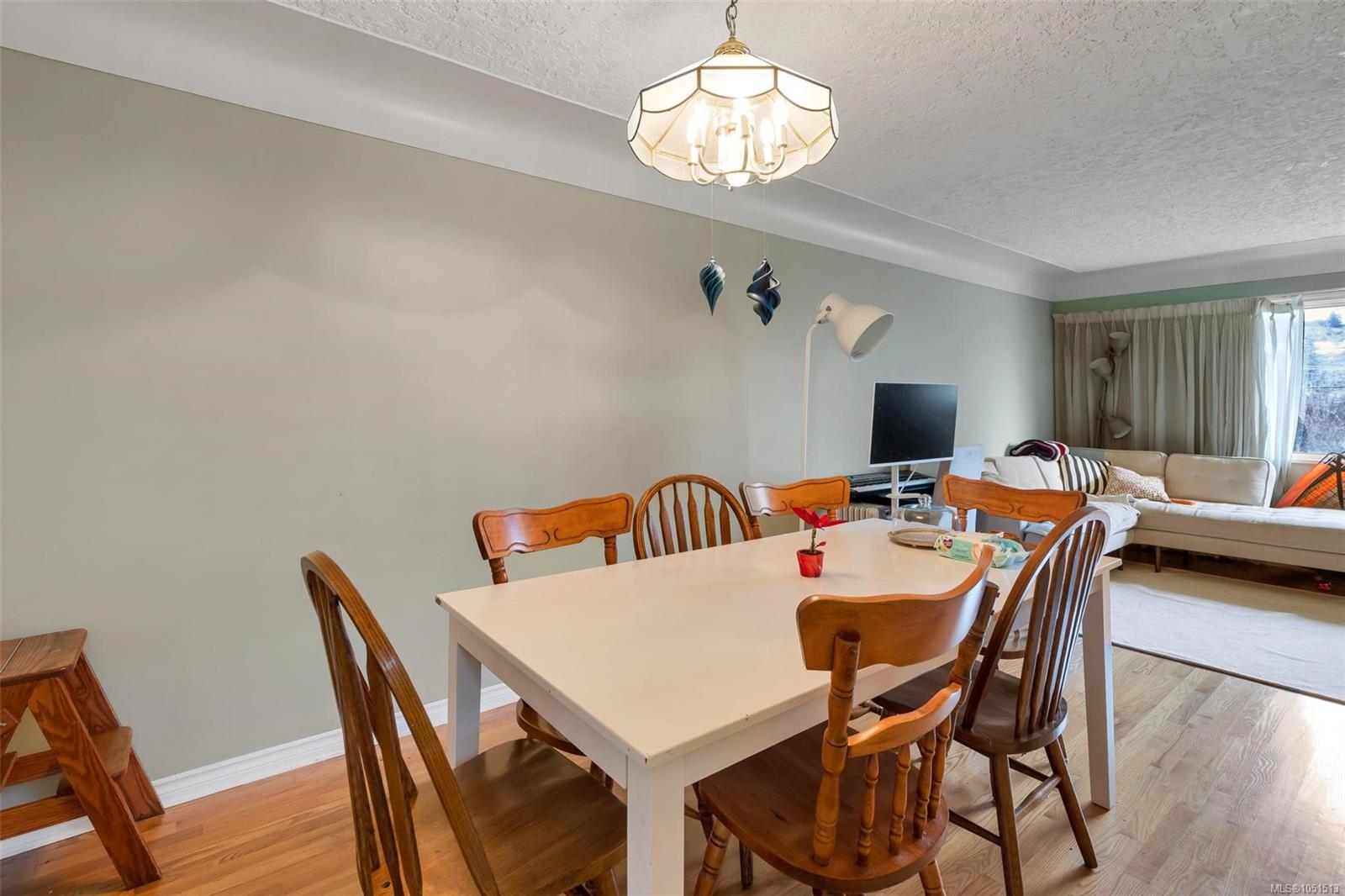 3410 Browning St — listing photo 5 of 26