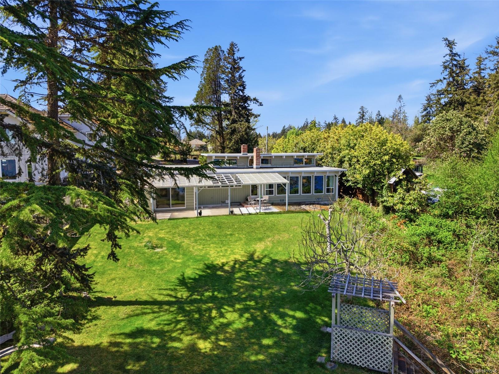 590 Willow St — listing photo 9 of 78