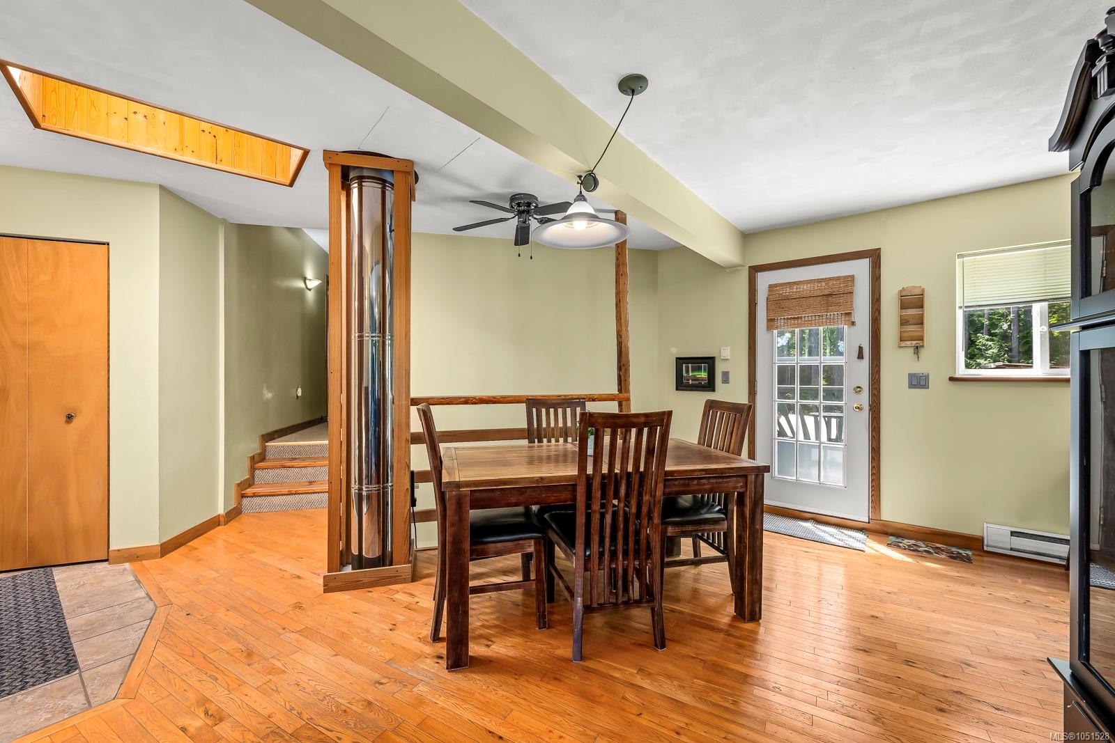 4530 Thompson Clarke Dr — listing photo 11 of 60