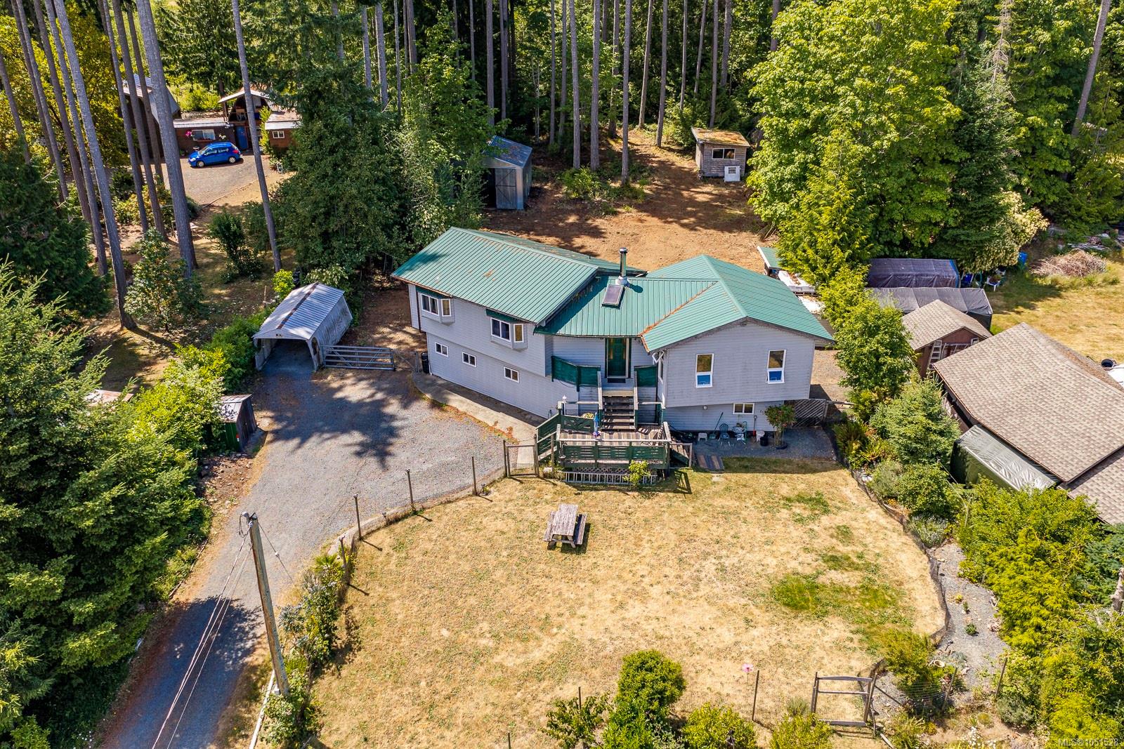 4530 Thompson Clarke Dr — listing photo 3 of 60