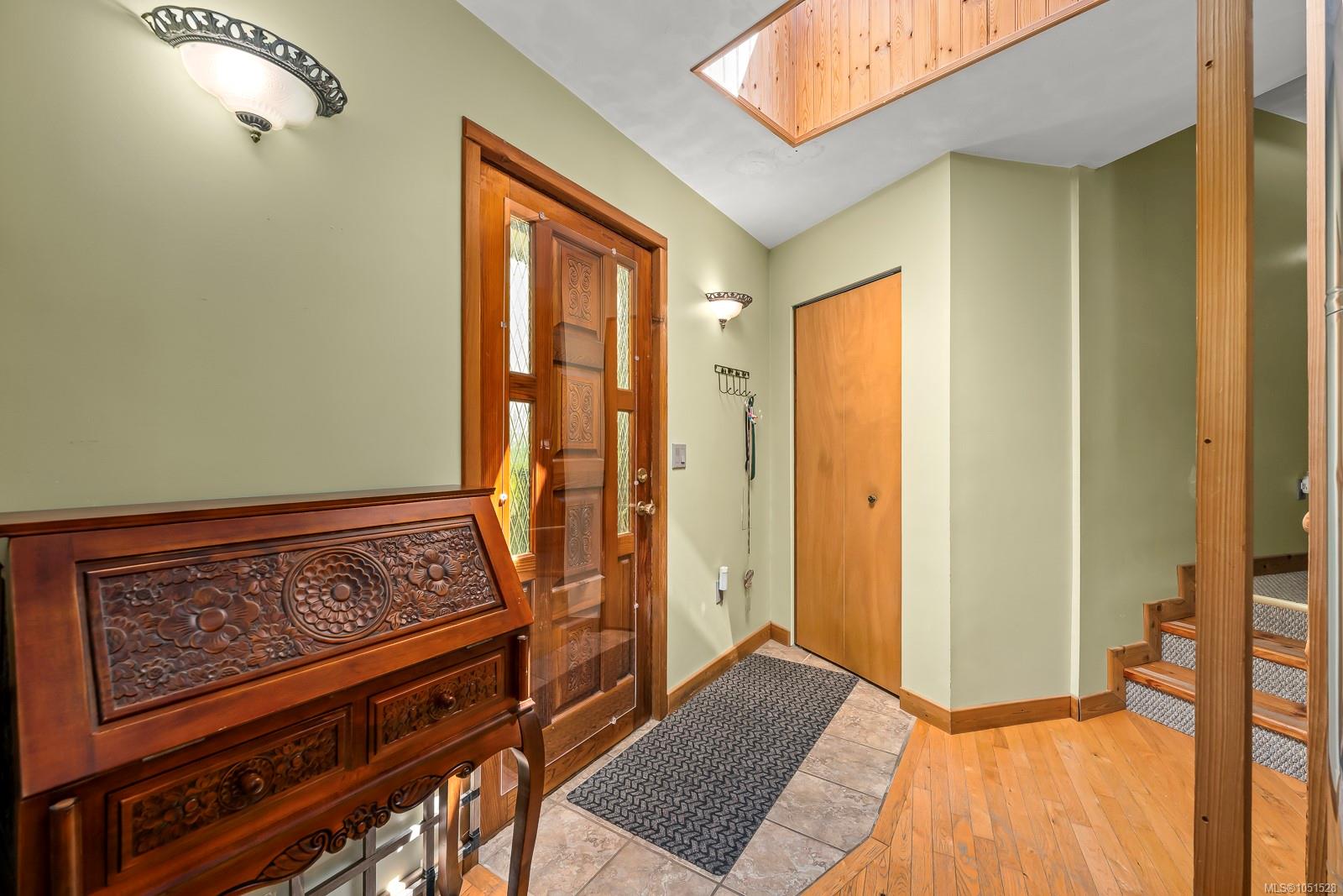 4530 Thompson Clarke Dr — listing photo 6 of 60