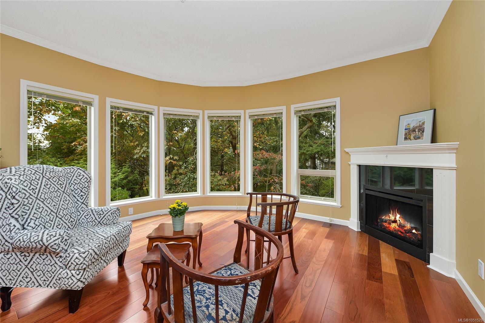 204-125 ALDERSMITH Pl — listing photo 3 of 50