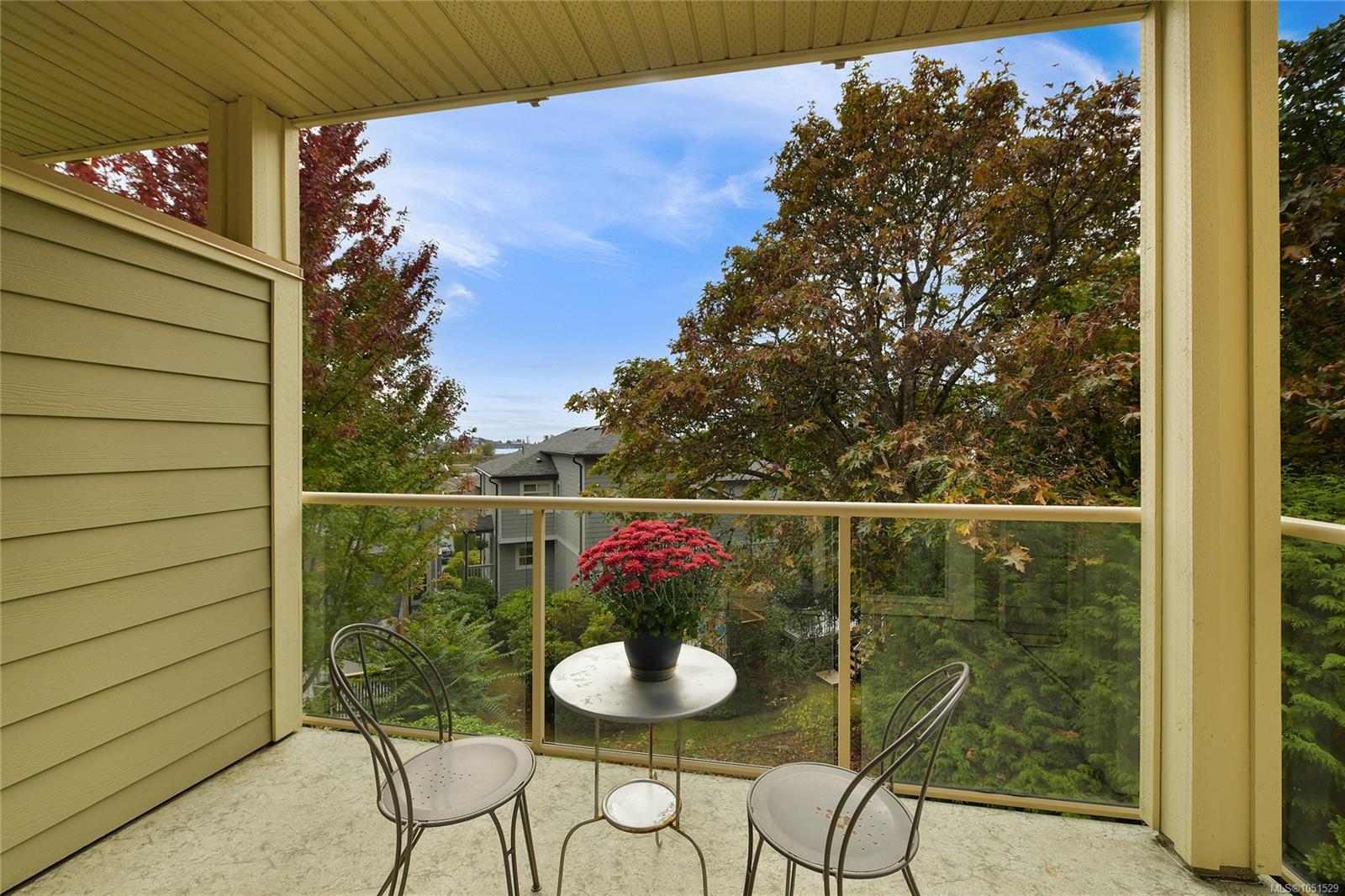 204-125 ALDERSMITH Pl — listing photo 6 of 50