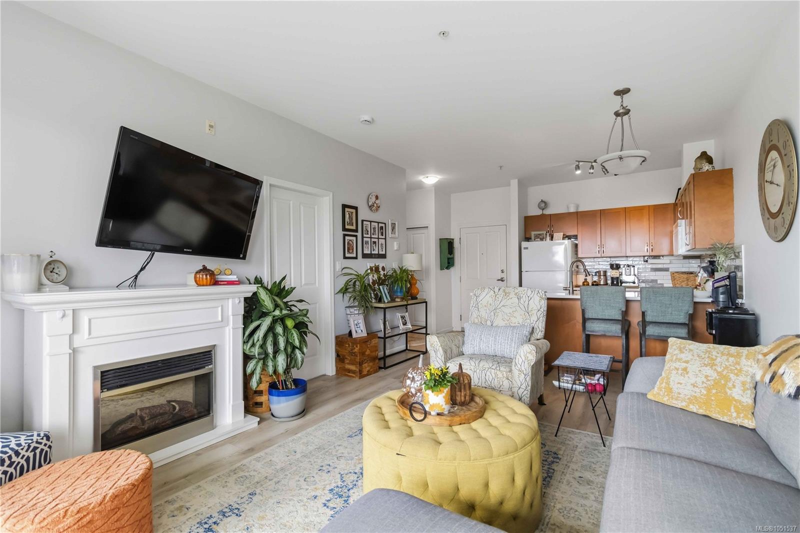 308-1959 Polo Park Crt — listing photo 12 of 39