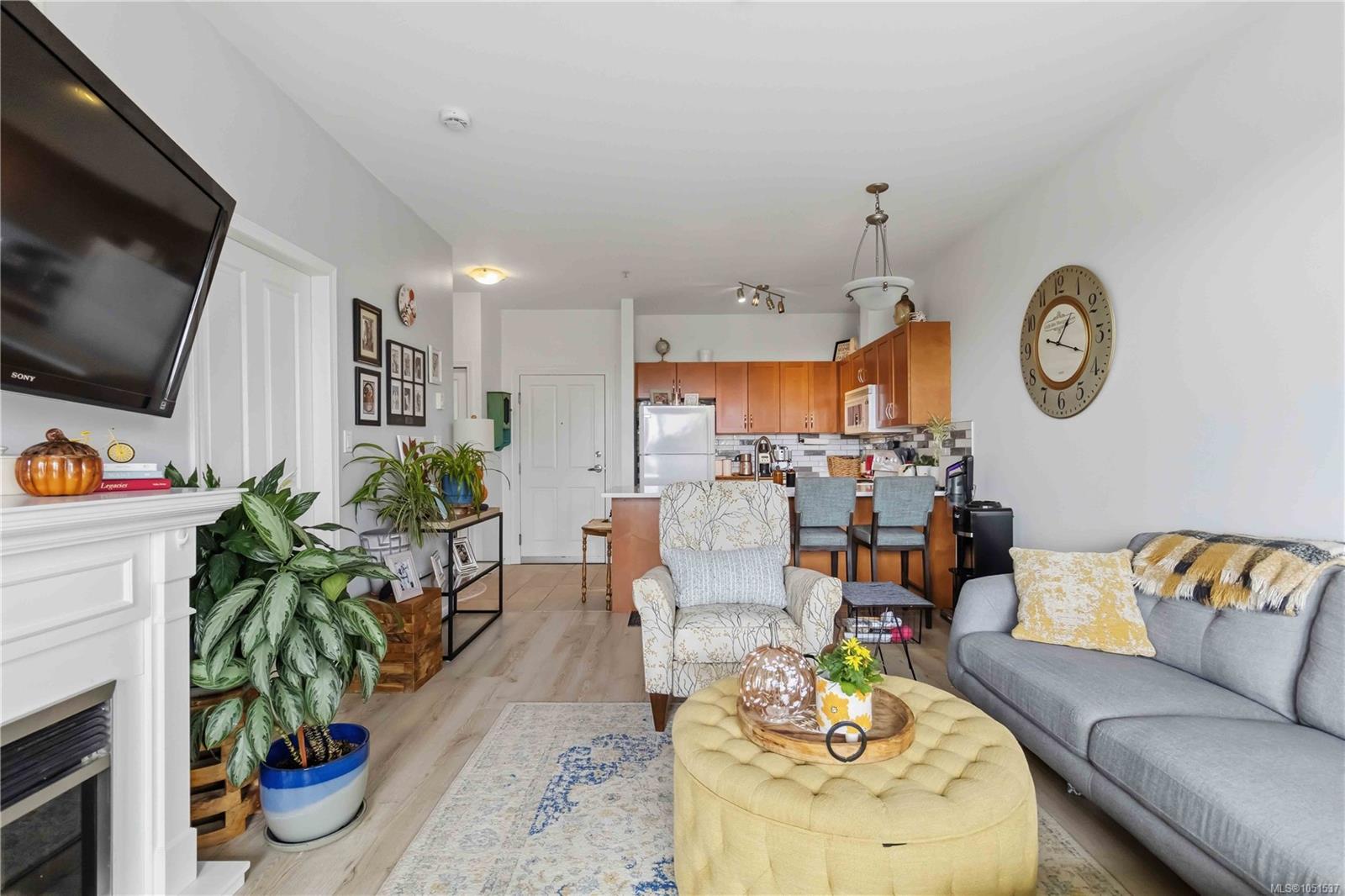 308-1959 Polo Park Crt — listing photo 14 of 39