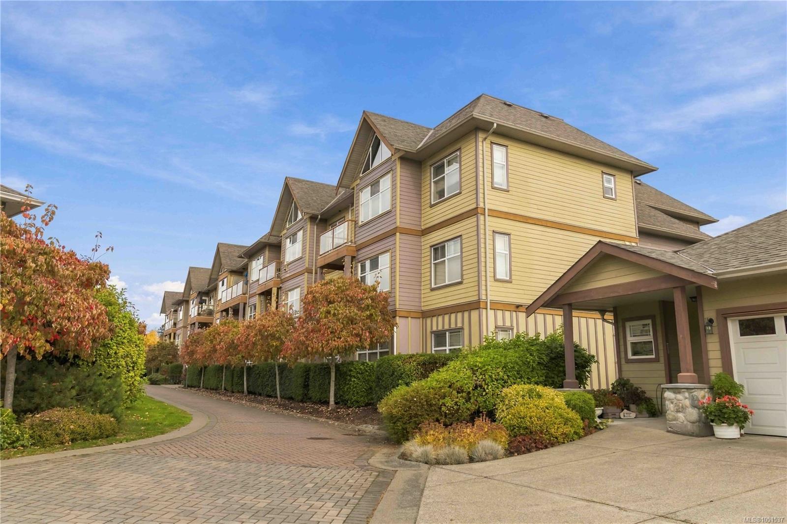 308-1959 Polo Park Crt — listing photo 4 of 39