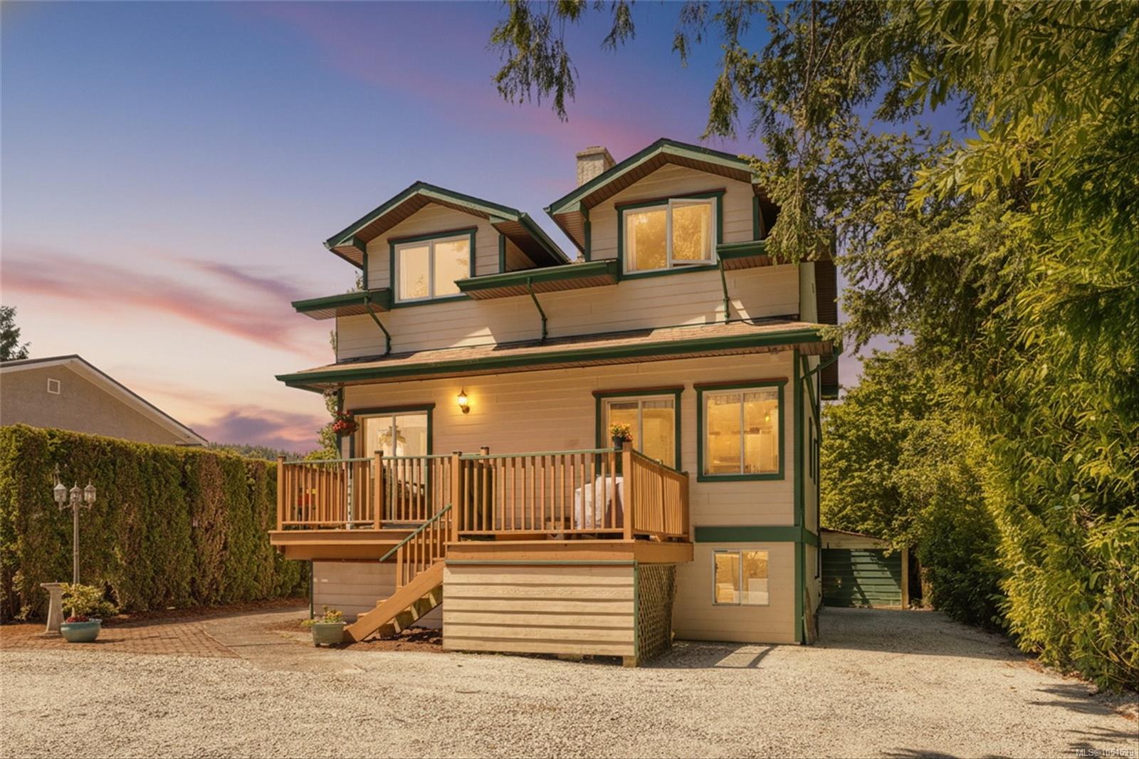 9220 East Saanich Rd — listing photo 2 of 50