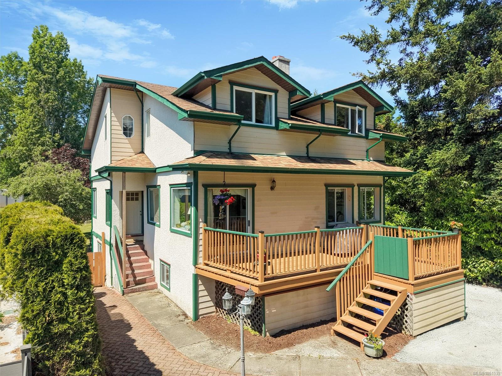 9220 East Saanich Rd — listing photo 4 of 50
