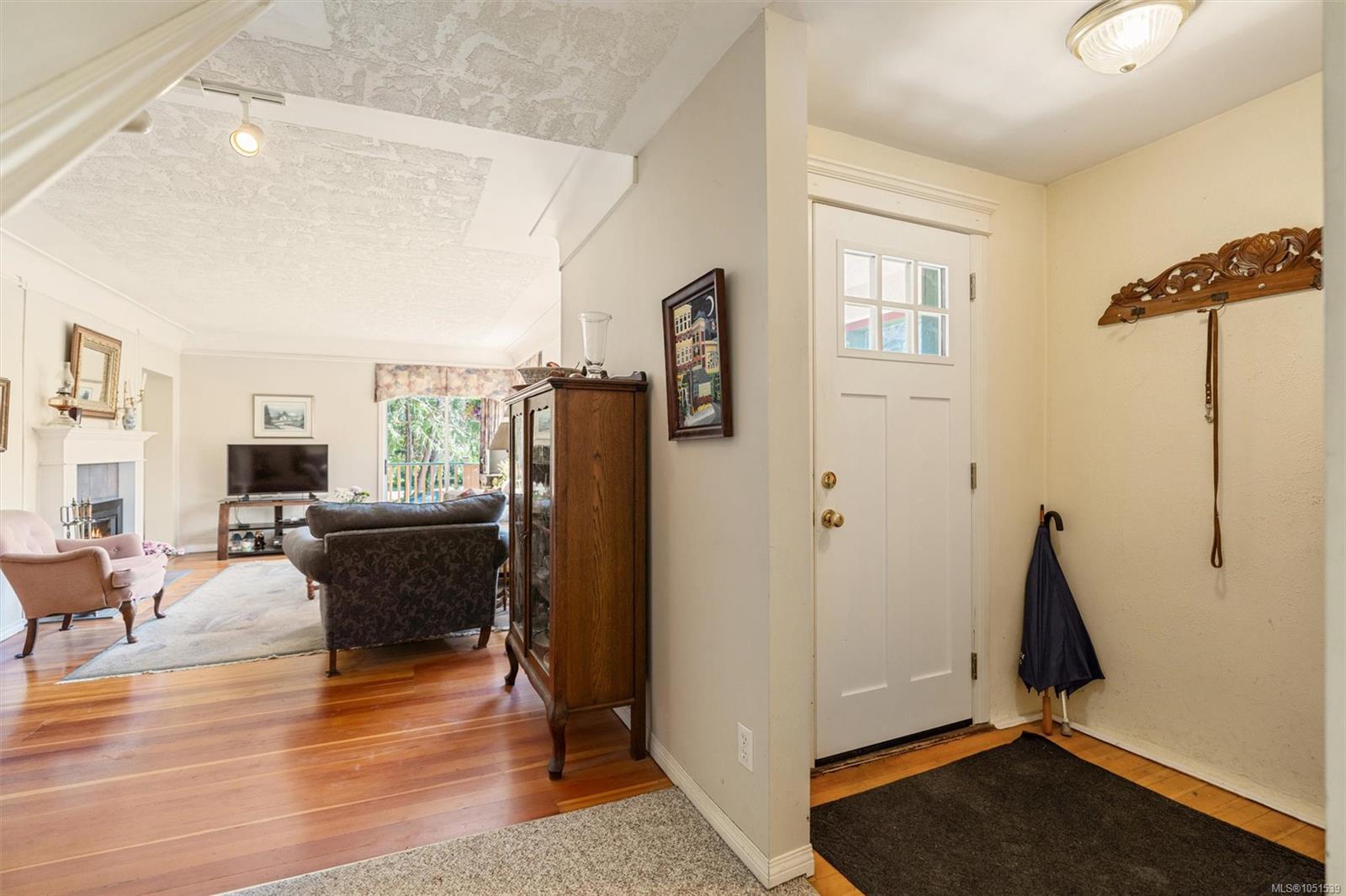 9220 East Saanich Rd — listing photo 9 of 50