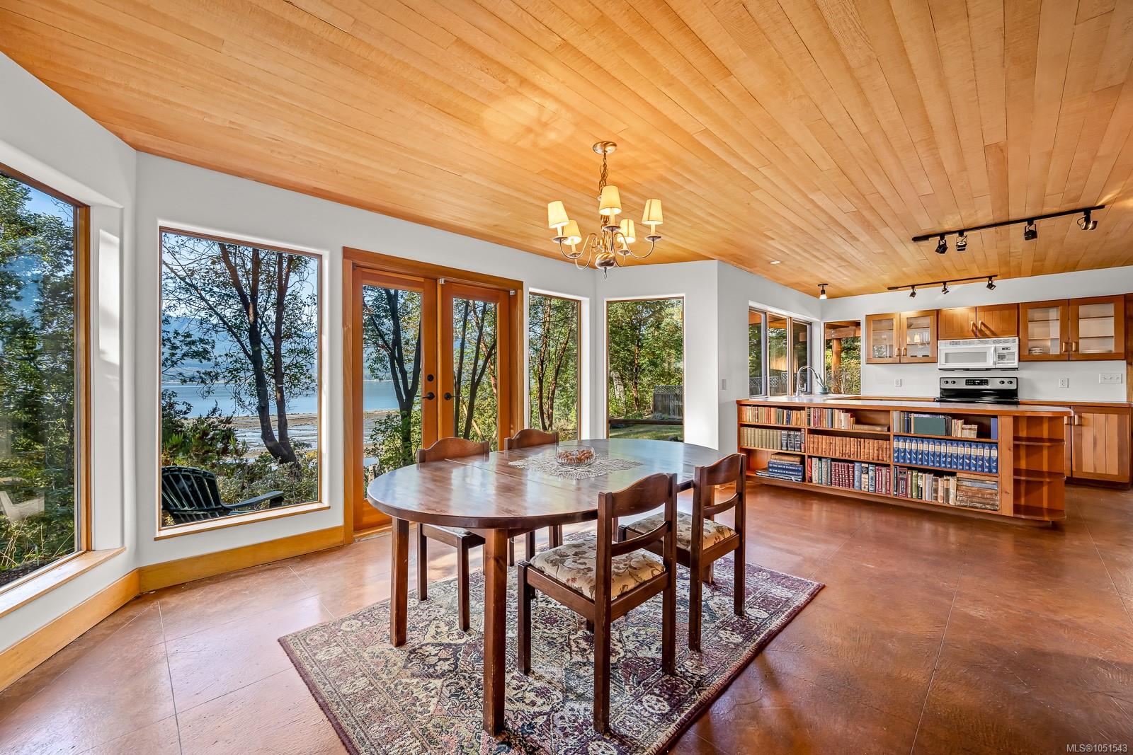 6161 Lacon Rd — listing photo 12 of 63