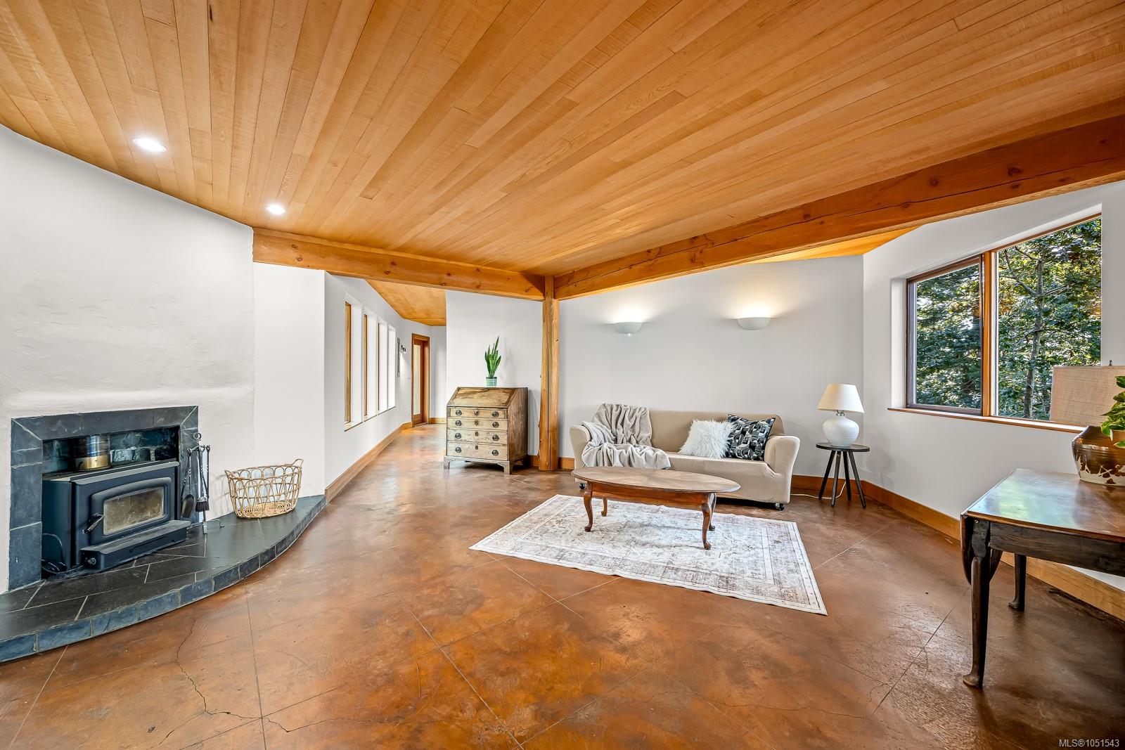 6161 Lacon Rd — listing photo 13 of 63