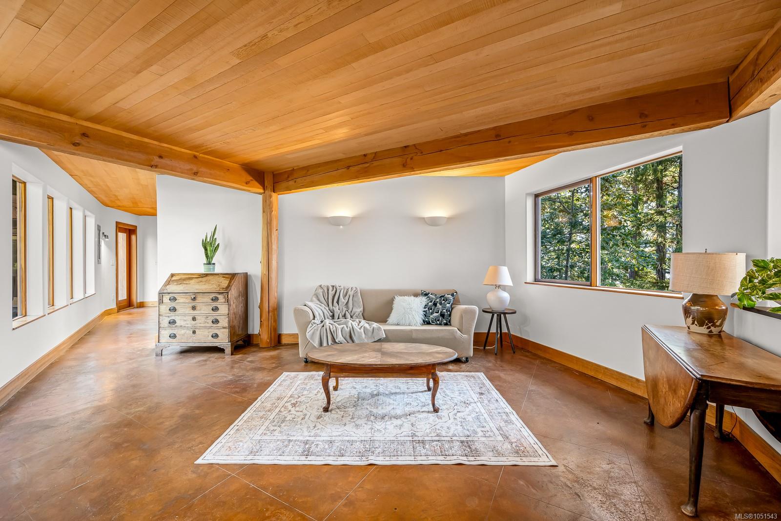 6161 Lacon Rd — listing photo 14 of 63