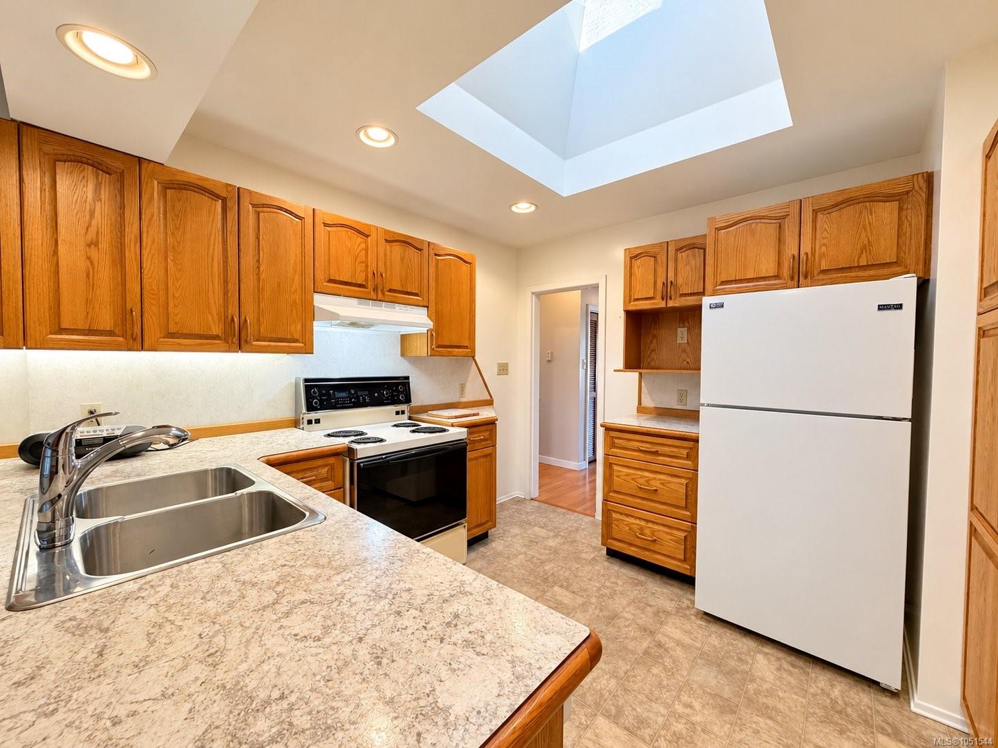 3932 4th Ave — listing photo 13 of 45