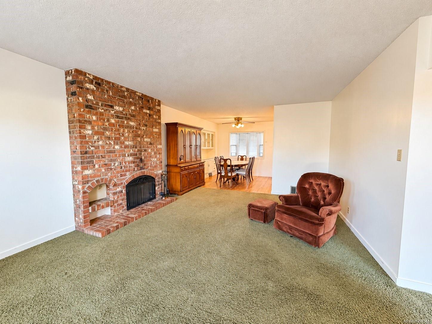 3932 4th Ave — listing photo 6 of 45