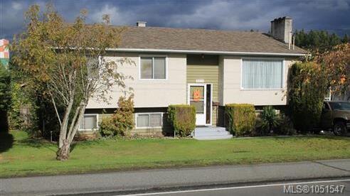 3279 Gibbins Rd — listing photo 2 of 32