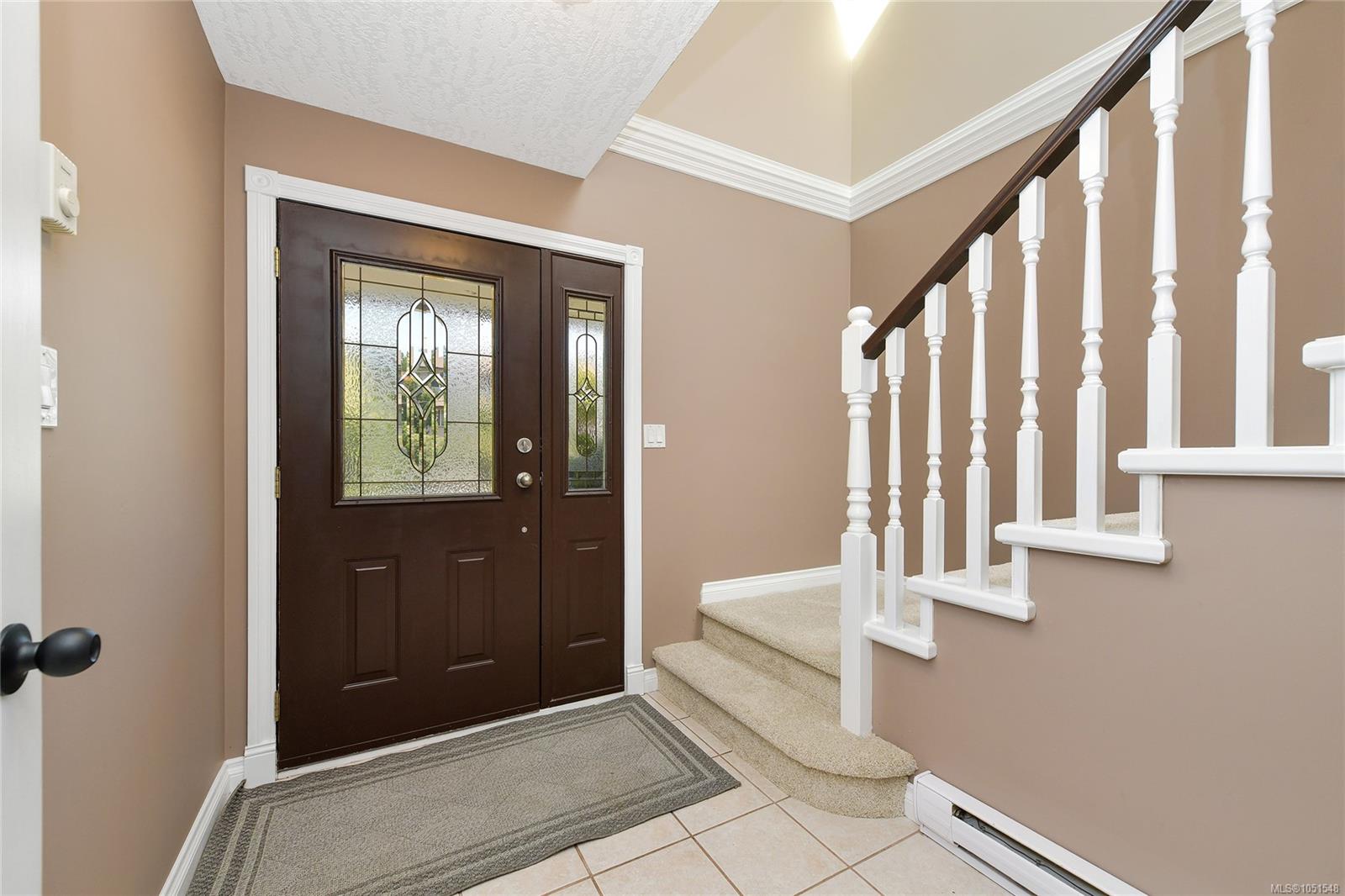 585 HANSEN Ave — listing photo 4 of 54